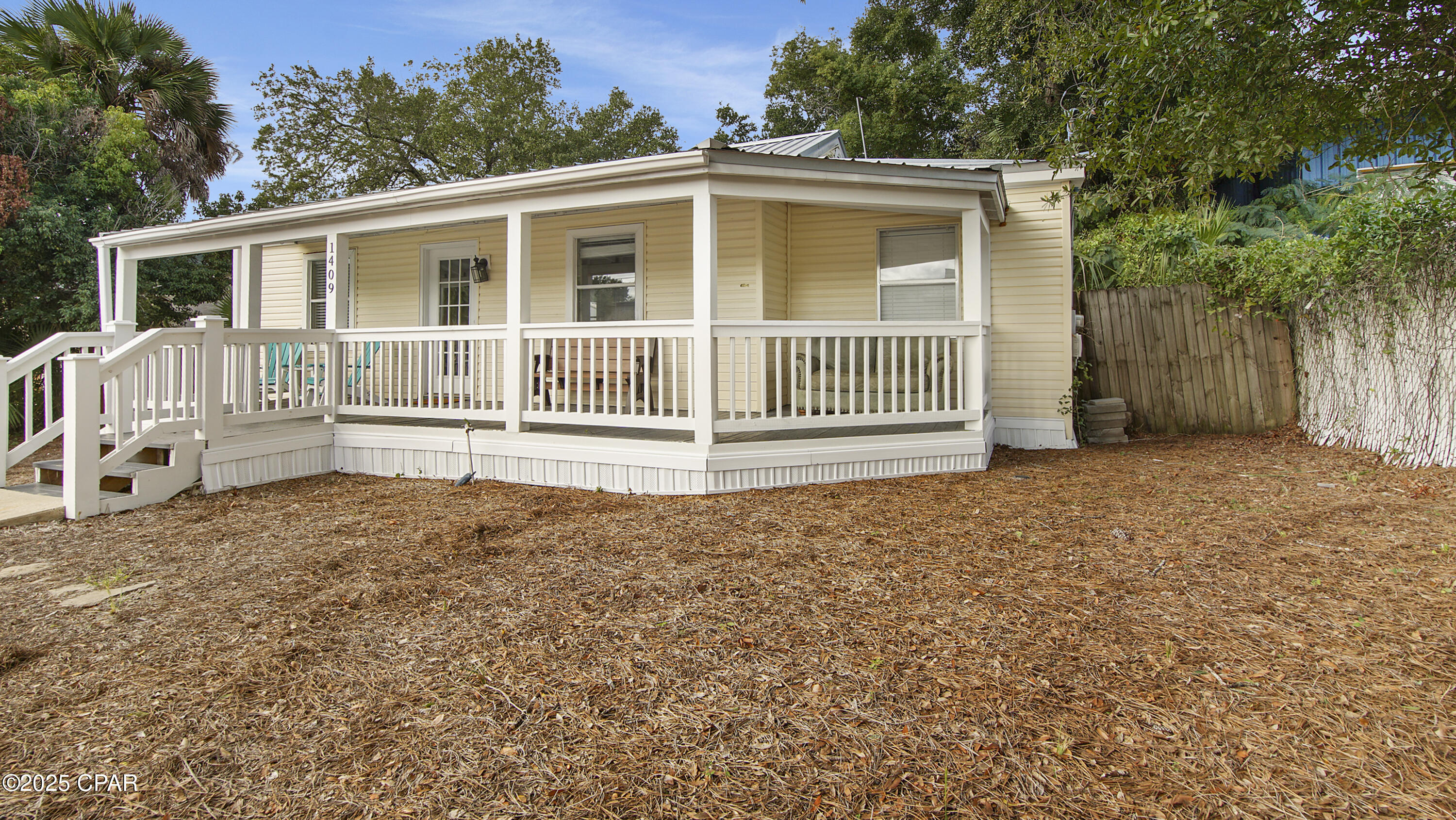 [No Recorded Subdiv] - Residential