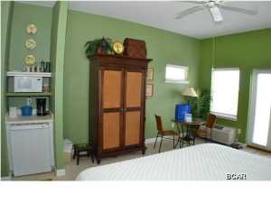 Gulf Place Town Center East - Residential