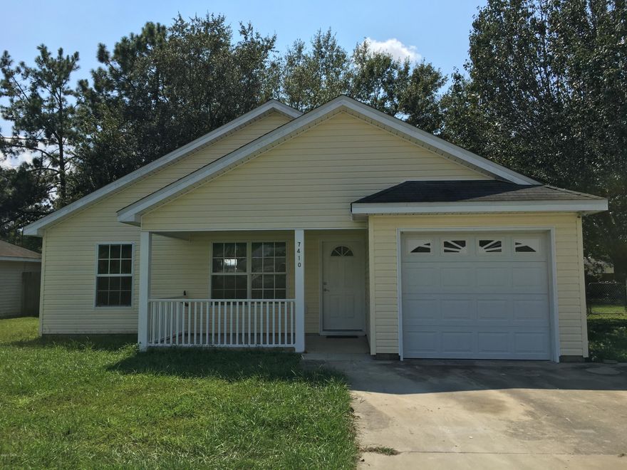 OPEN HOUSE 11/05/2017 1:30 PM - 4:00 PM Completely remodeled 3/2 in quiet established community. fenced backyard, new appliances, remodeled baths, new floors, fresh paint. Come and see. All measurements are approximate and must be verified.