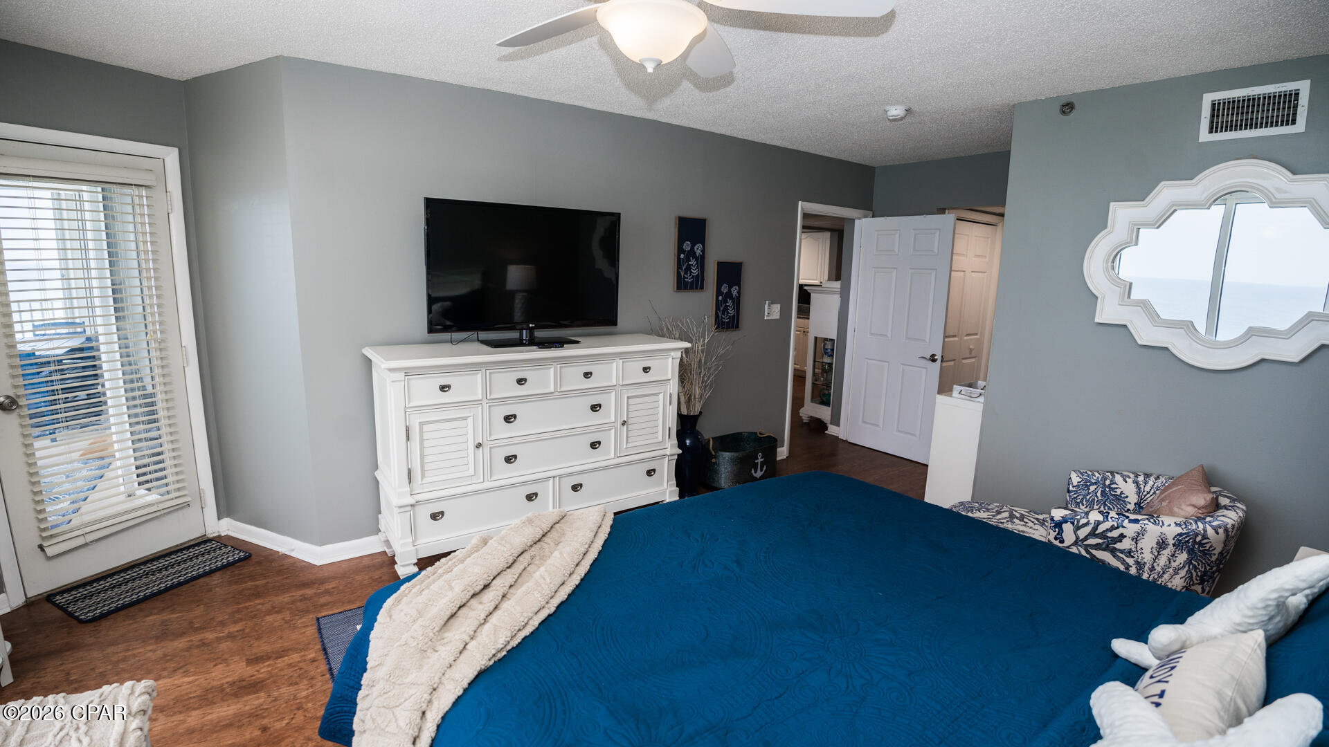 Long Beach Towers II - Residential