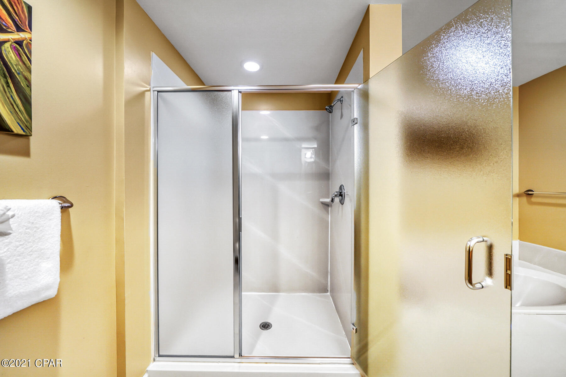 Splash Condo - Residential