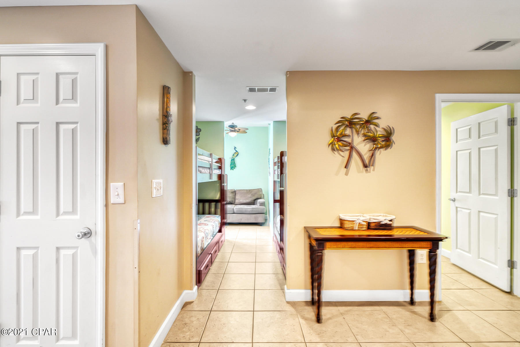 Splash Condo - Residential