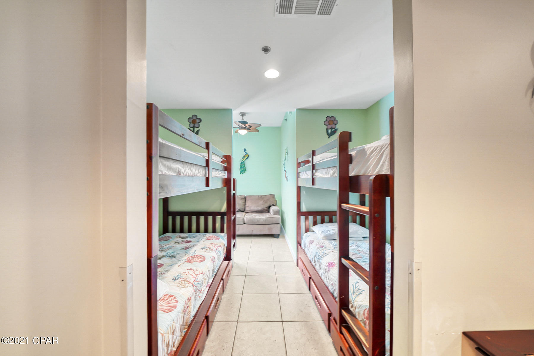 Splash Condo - Residential