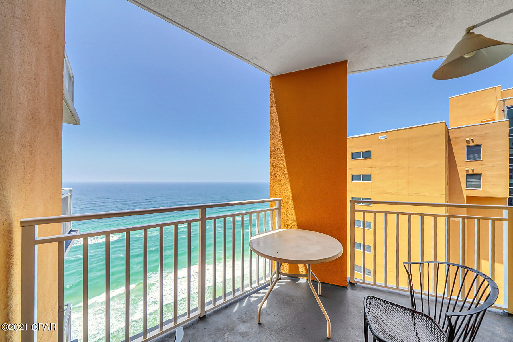 Splash Condo - Residential