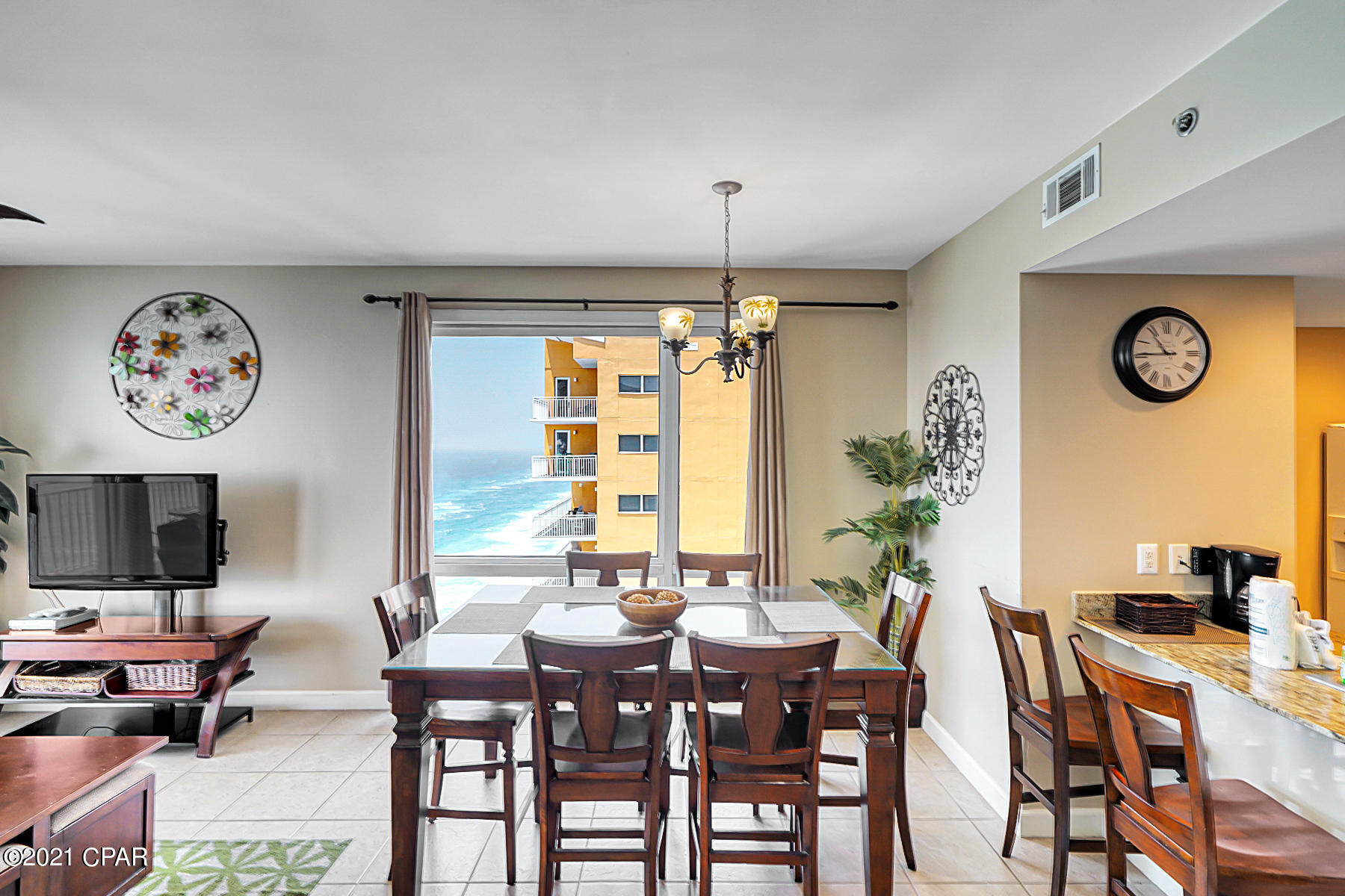 Splash Condo - Residential