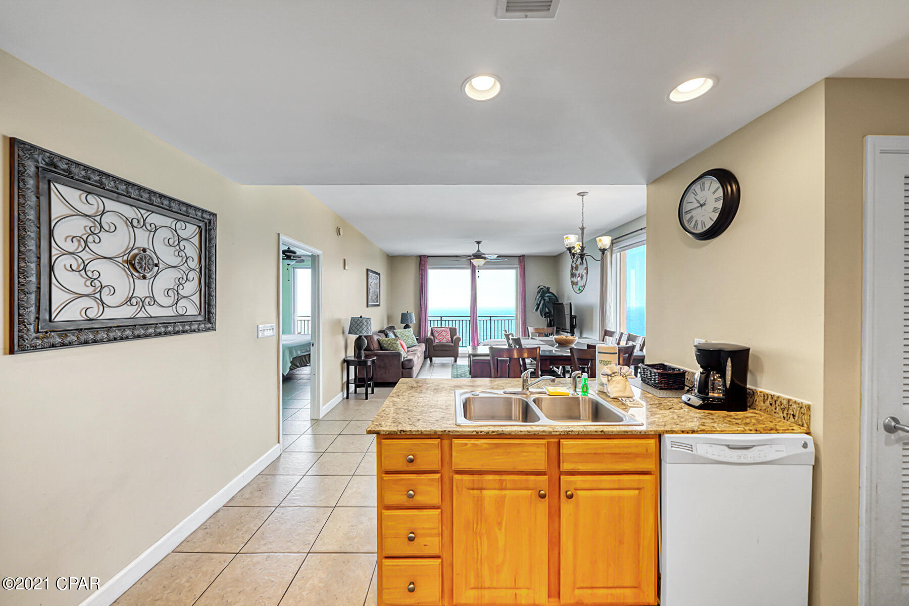 Splash Condo - Residential