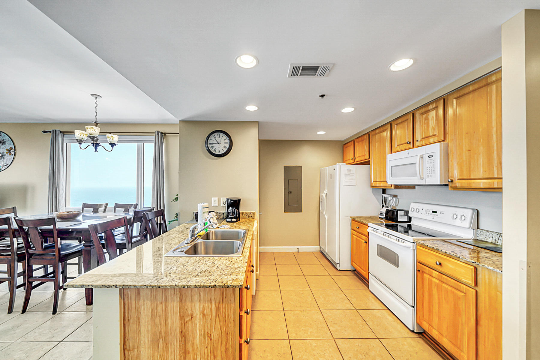 Splash Condo - Residential