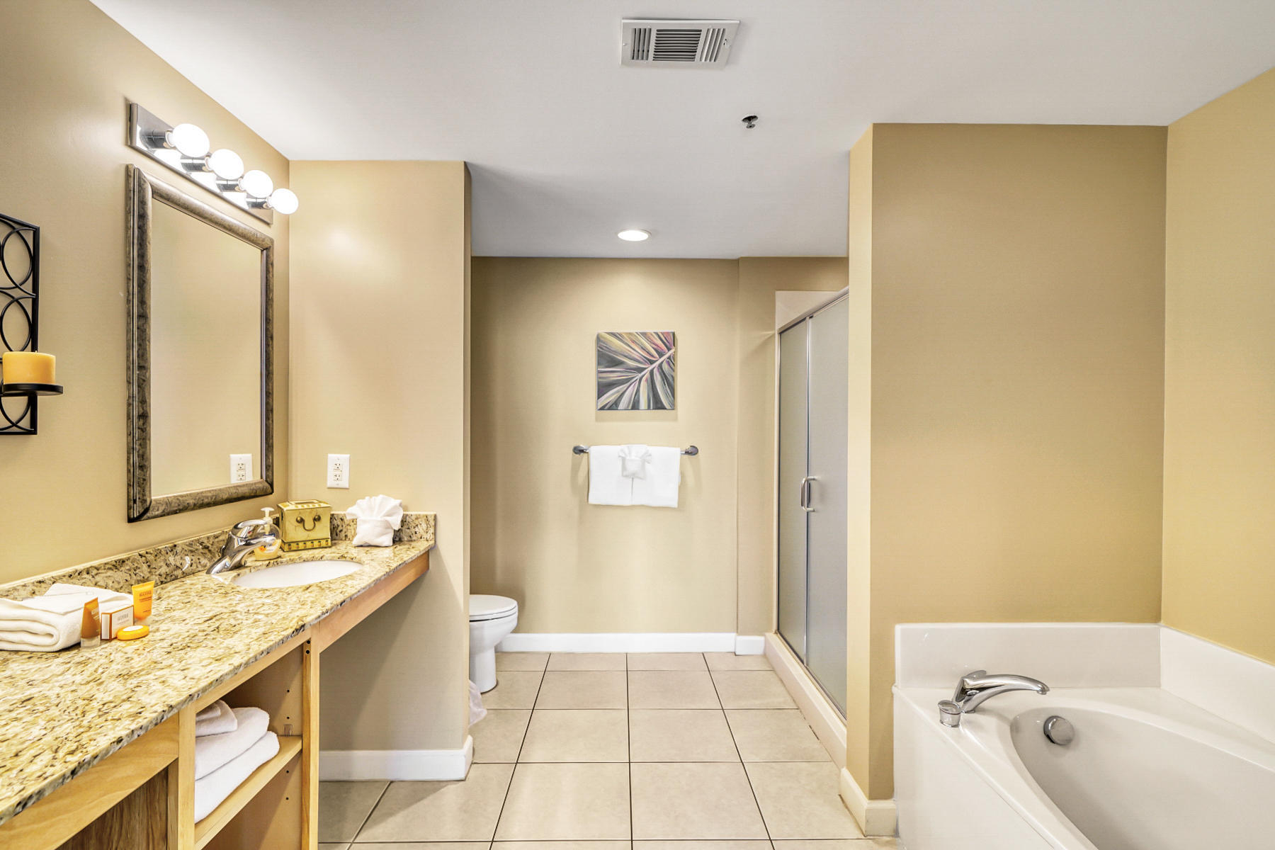 Splash Condo - Residential