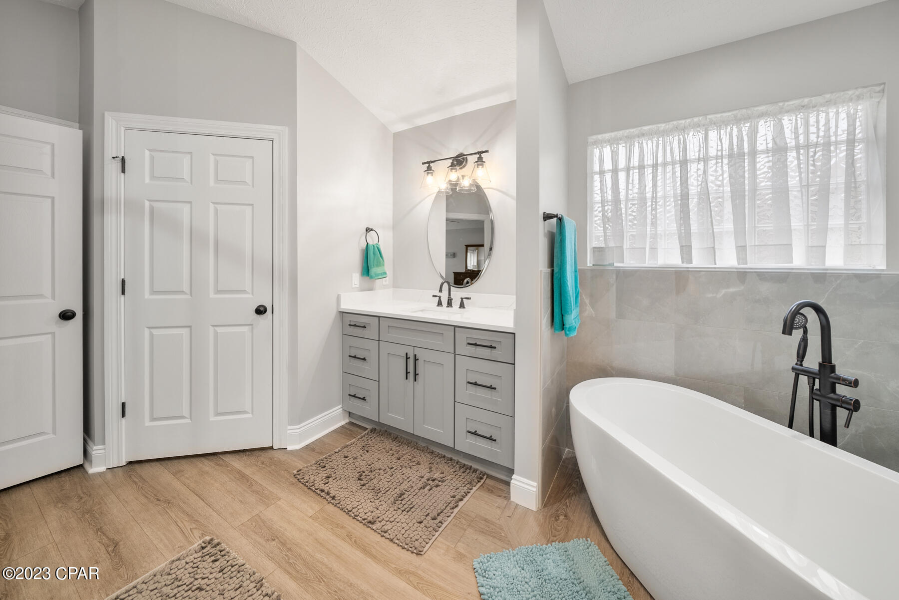 Mowat Highlands Ph VIII - Residential