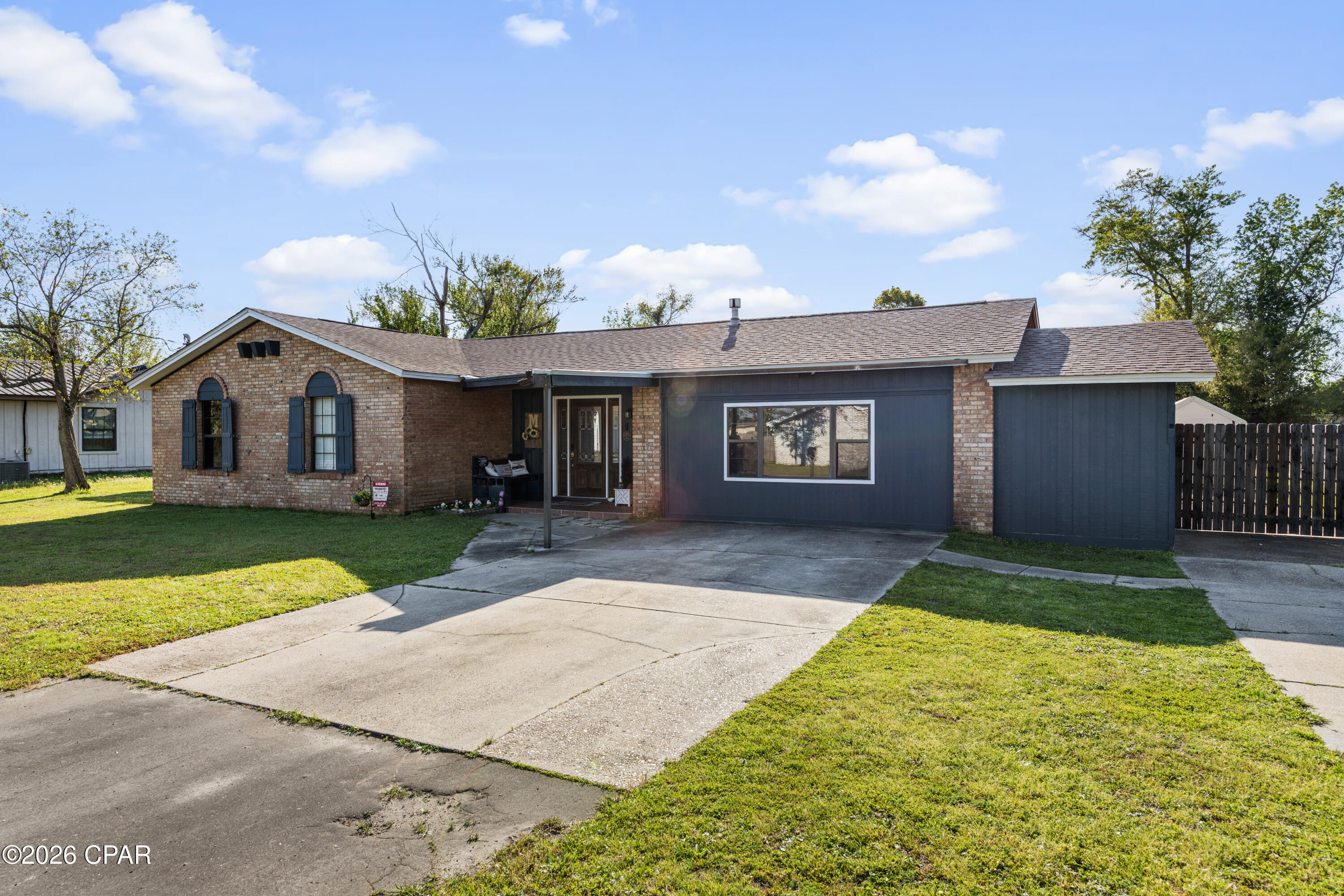 [No Recorded Subdiv] - Residential