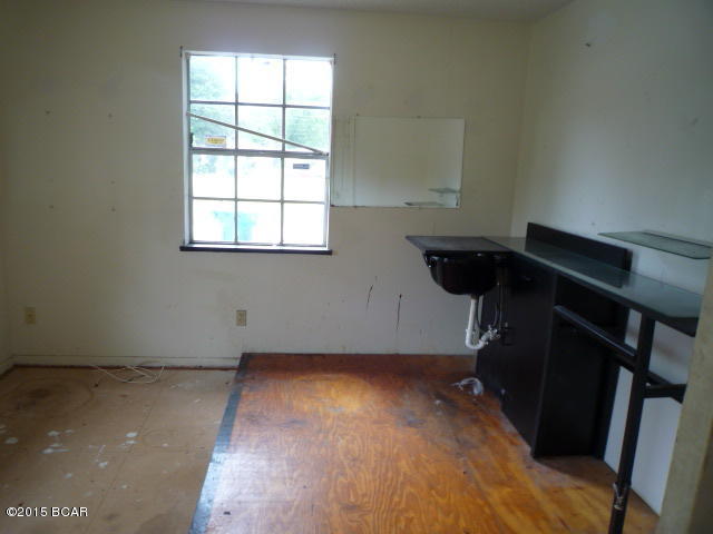 Pine Orchards Hgts 2nd Add - Residential