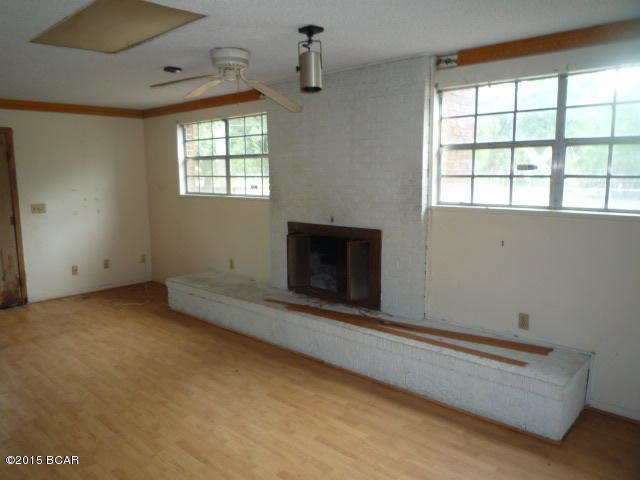 Pine Orchards Hgts 2nd Add - Residential