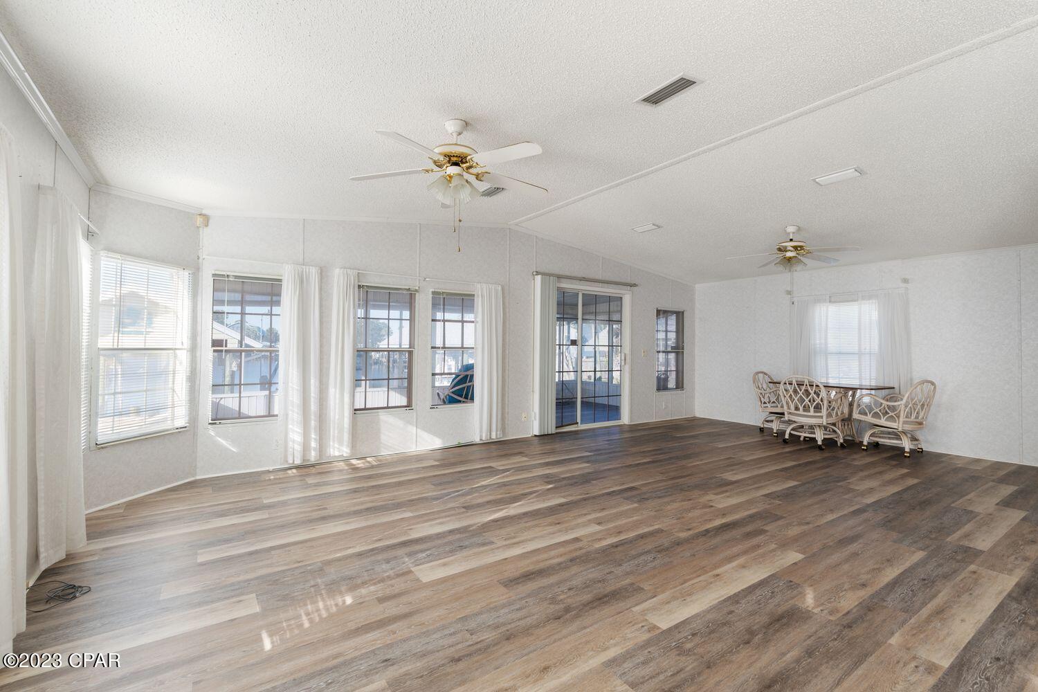 Bayside Park Unit 1 - Residential