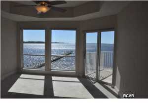 Marina Bay Condo - Residential