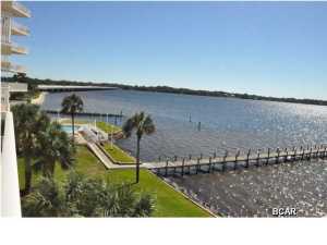 Marina Bay Condo - Residential