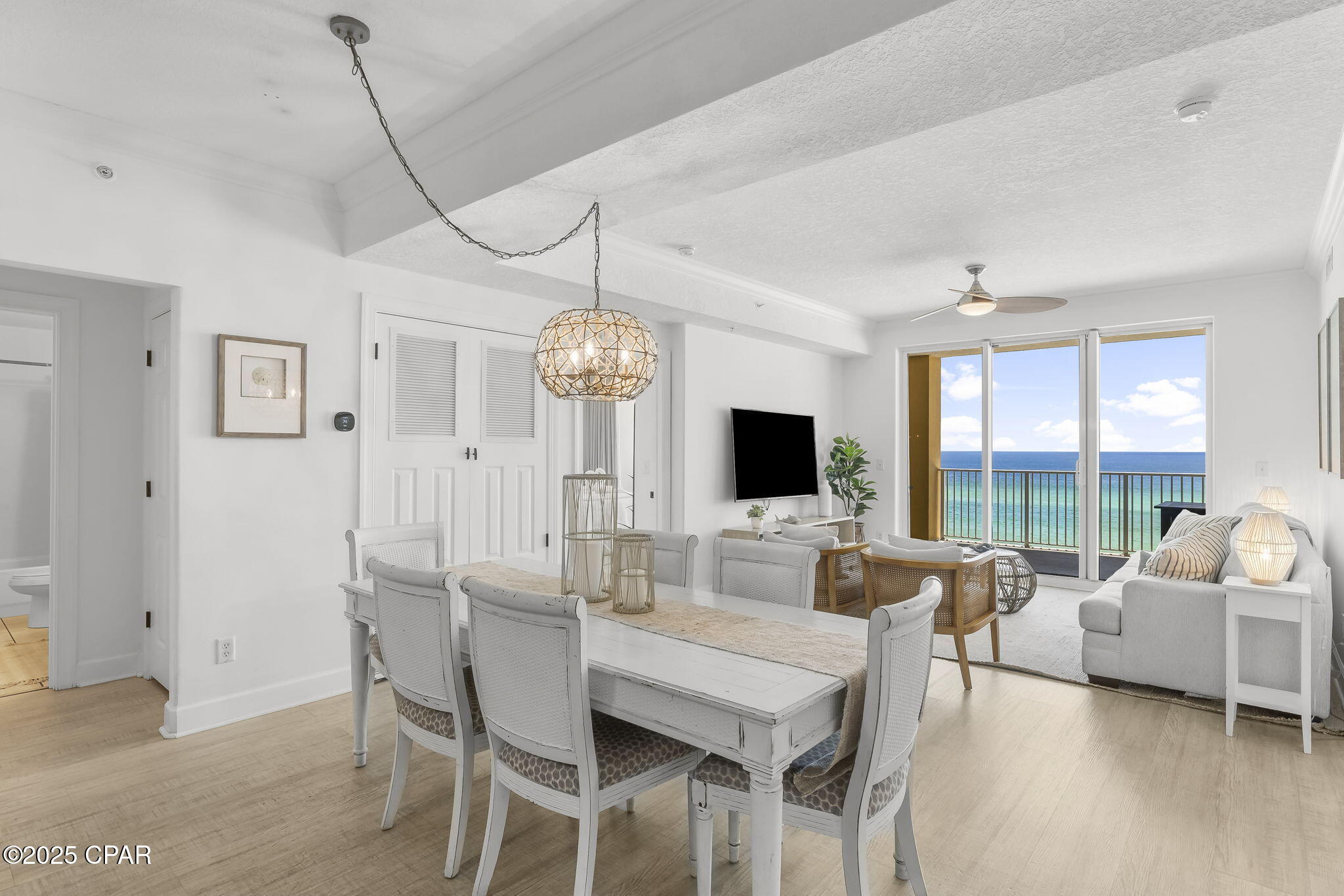 Tropic Winds - Residential