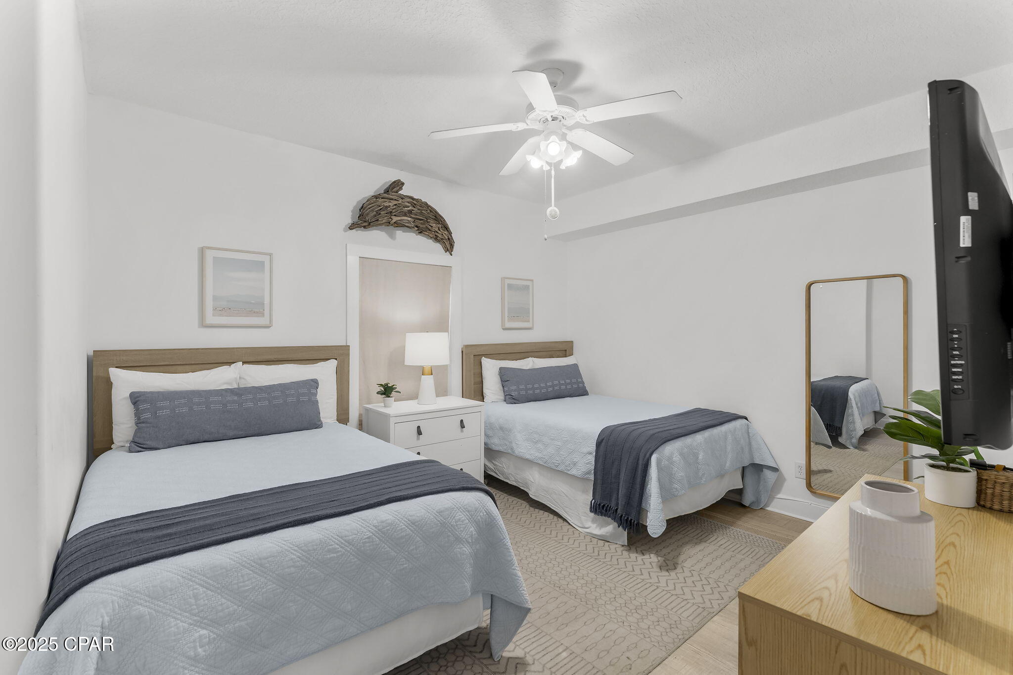 Tropic Winds - Residential