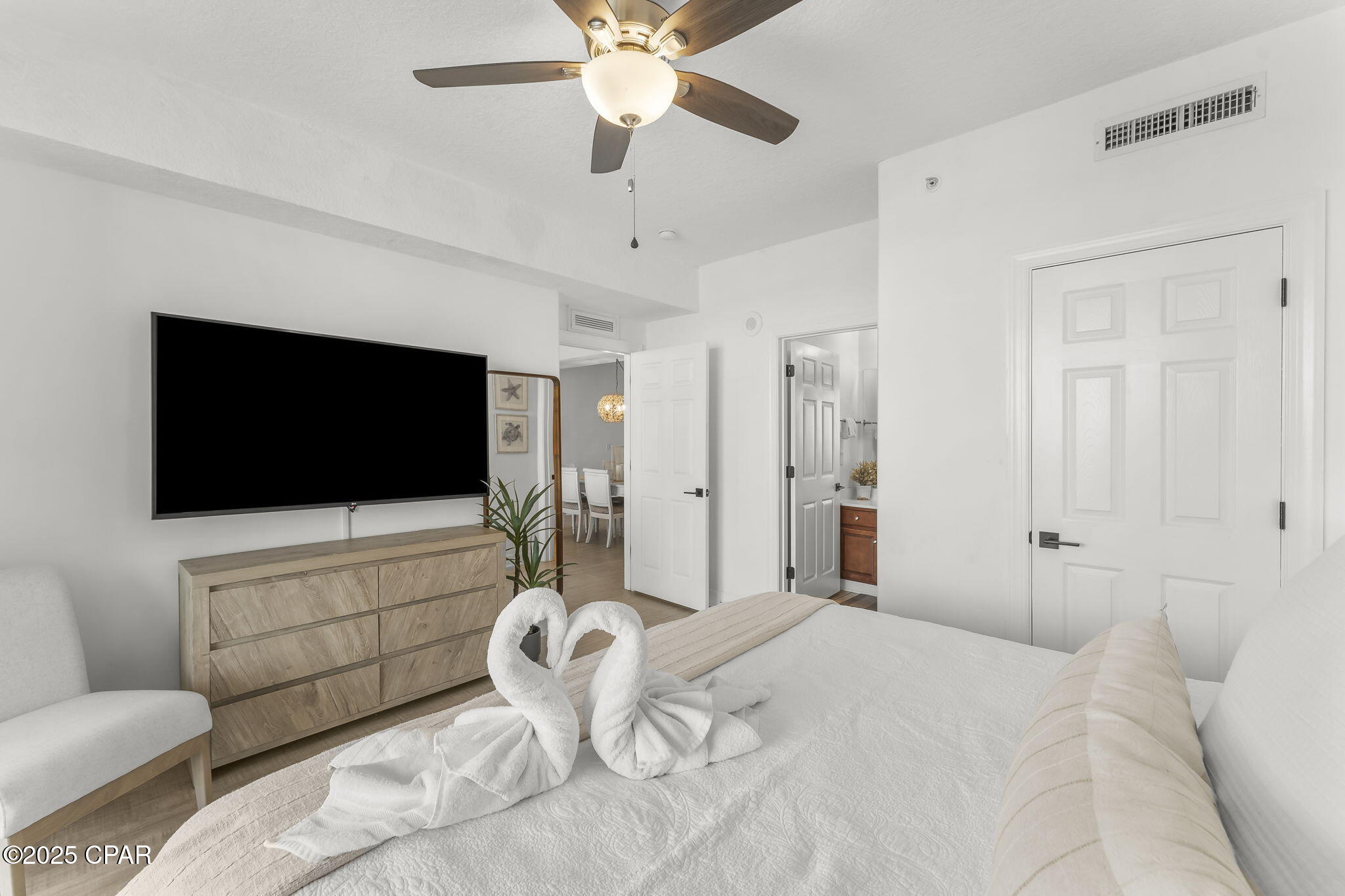 Tropic Winds - Residential