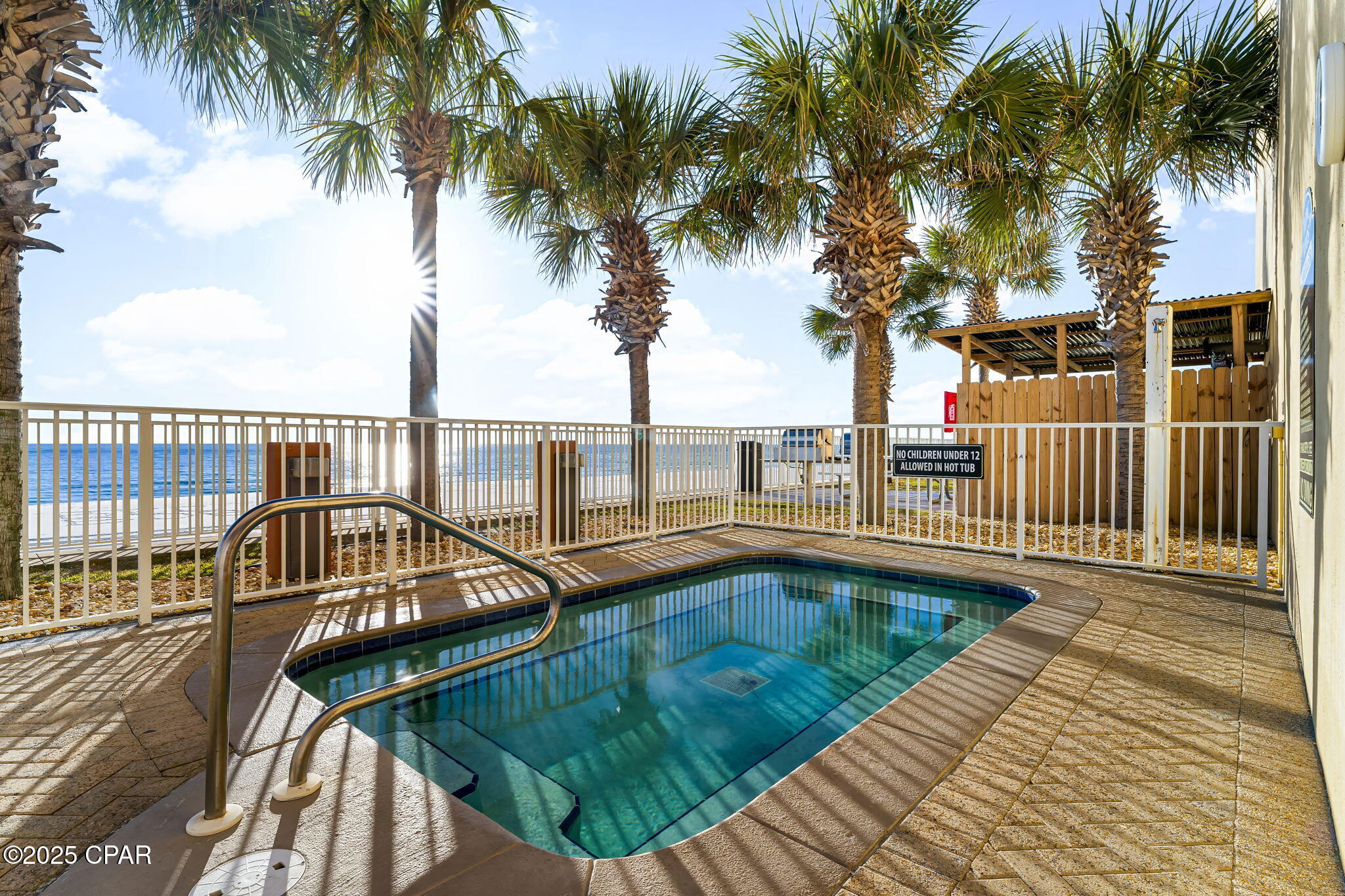 Tropic Winds - Residential