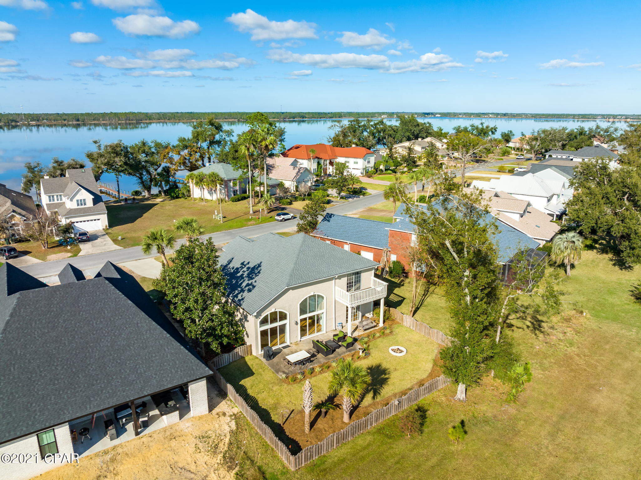 Bay Breeze - Residential