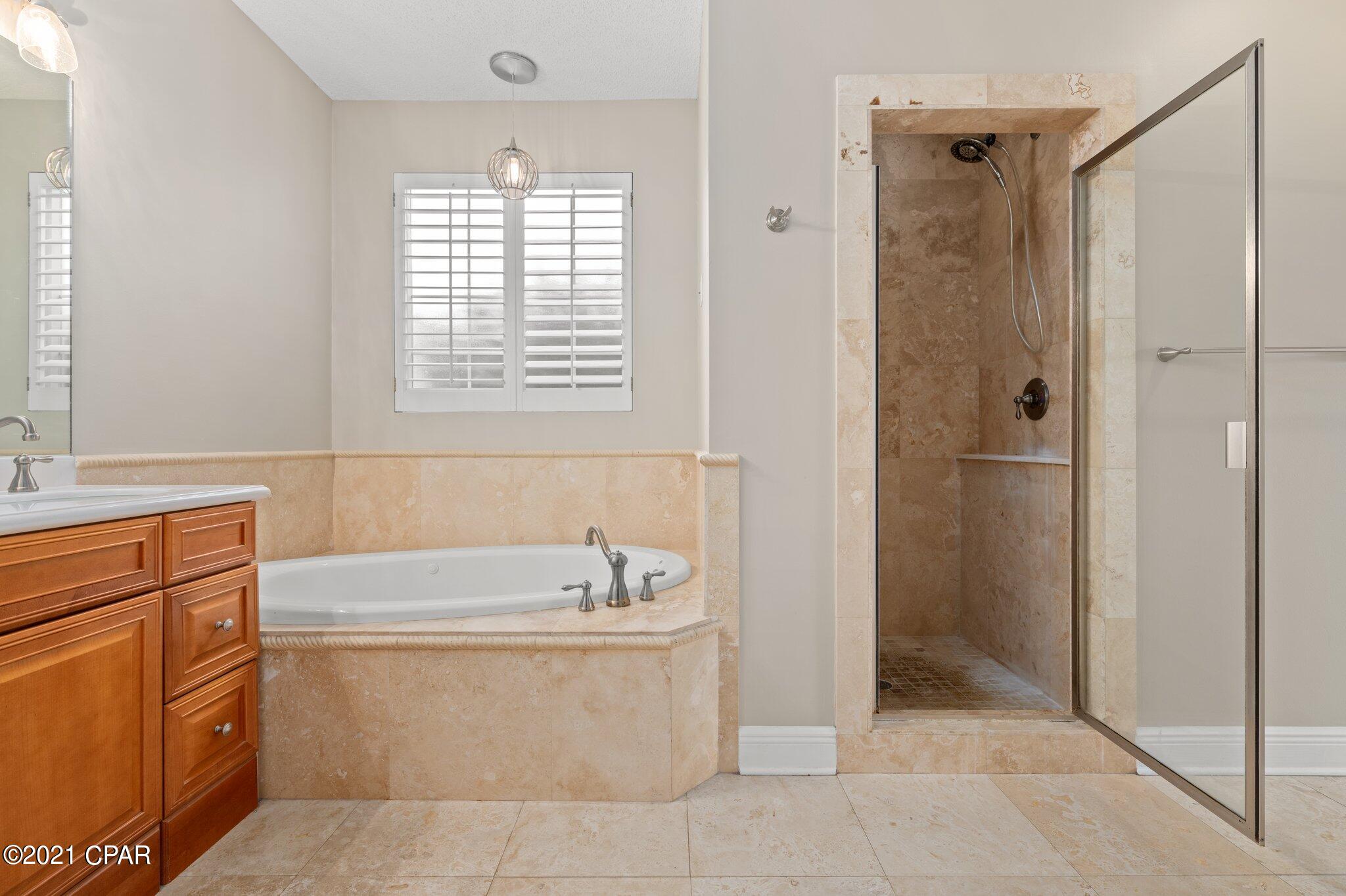 Bay Breeze - Residential