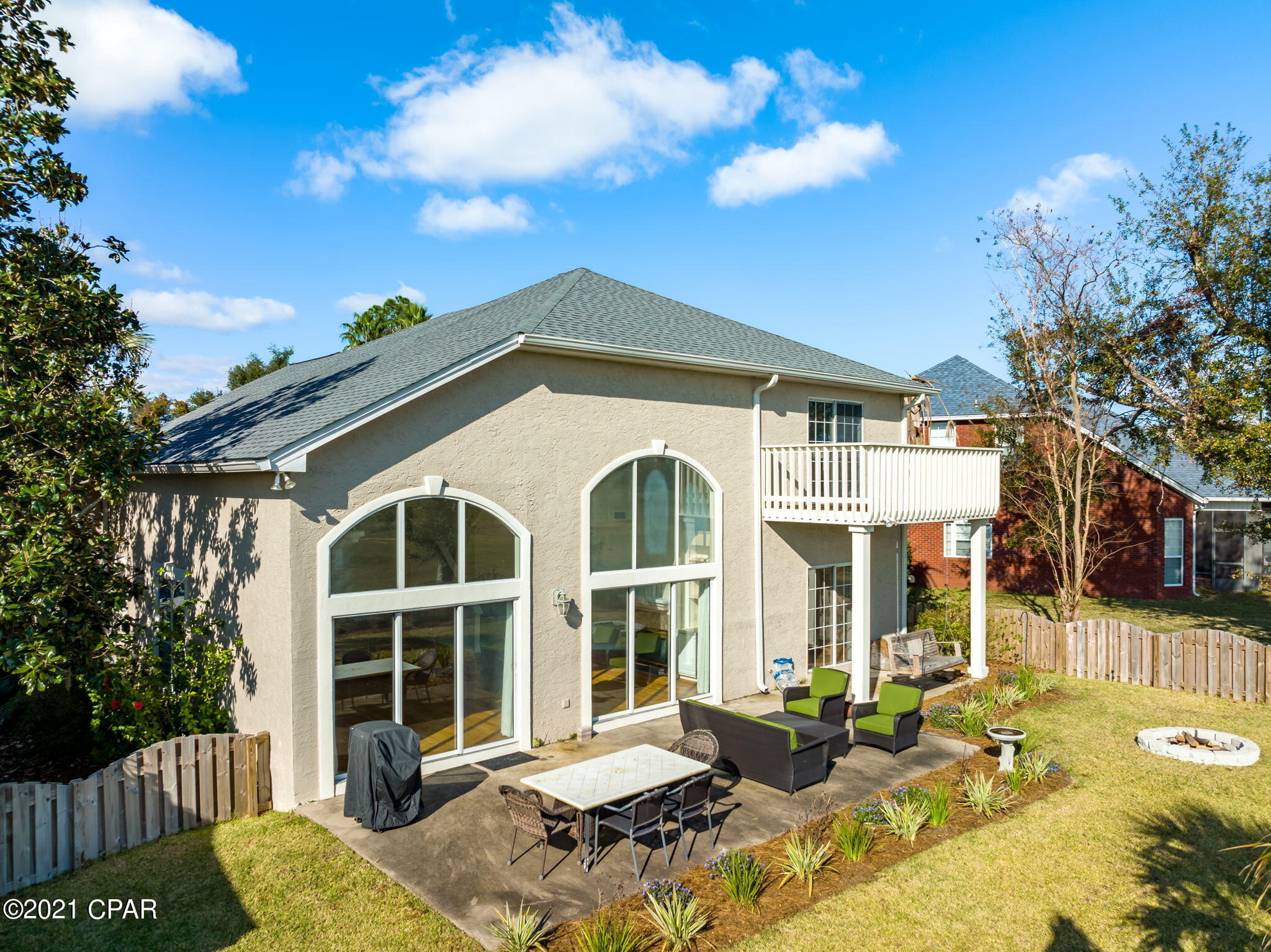 Bay Breeze - Residential