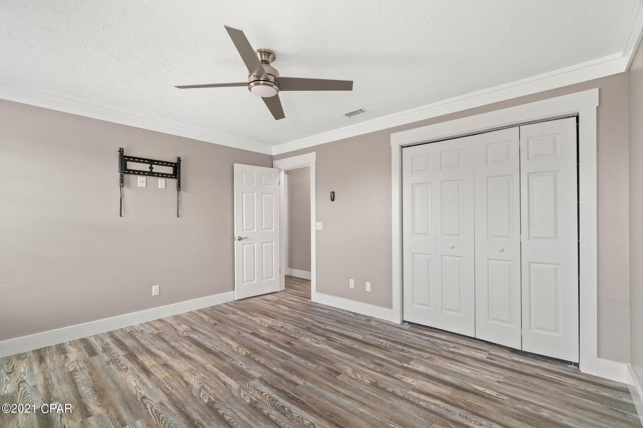 Candlewick Acres - Residential