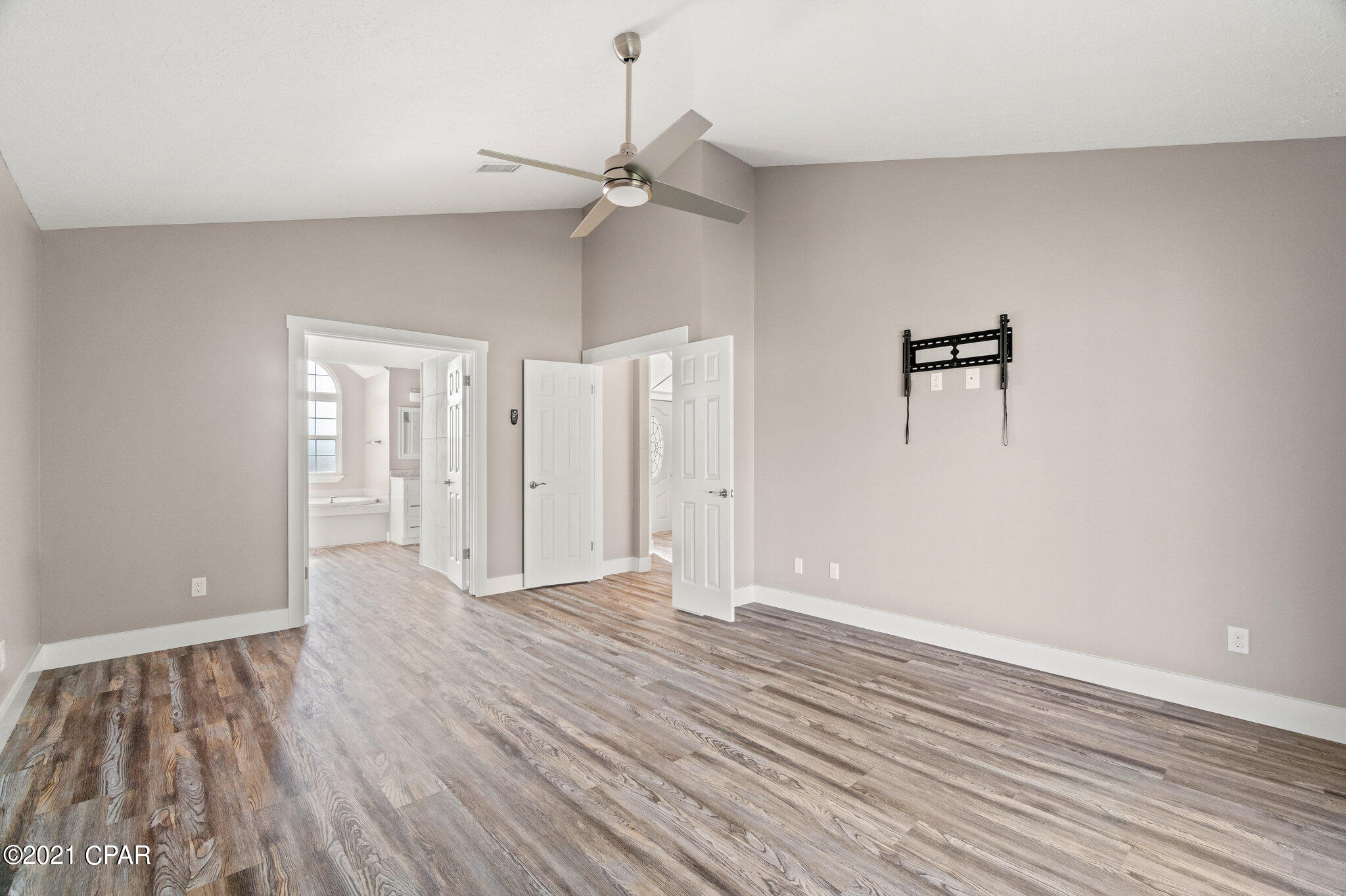 Candlewick Acres - Residential