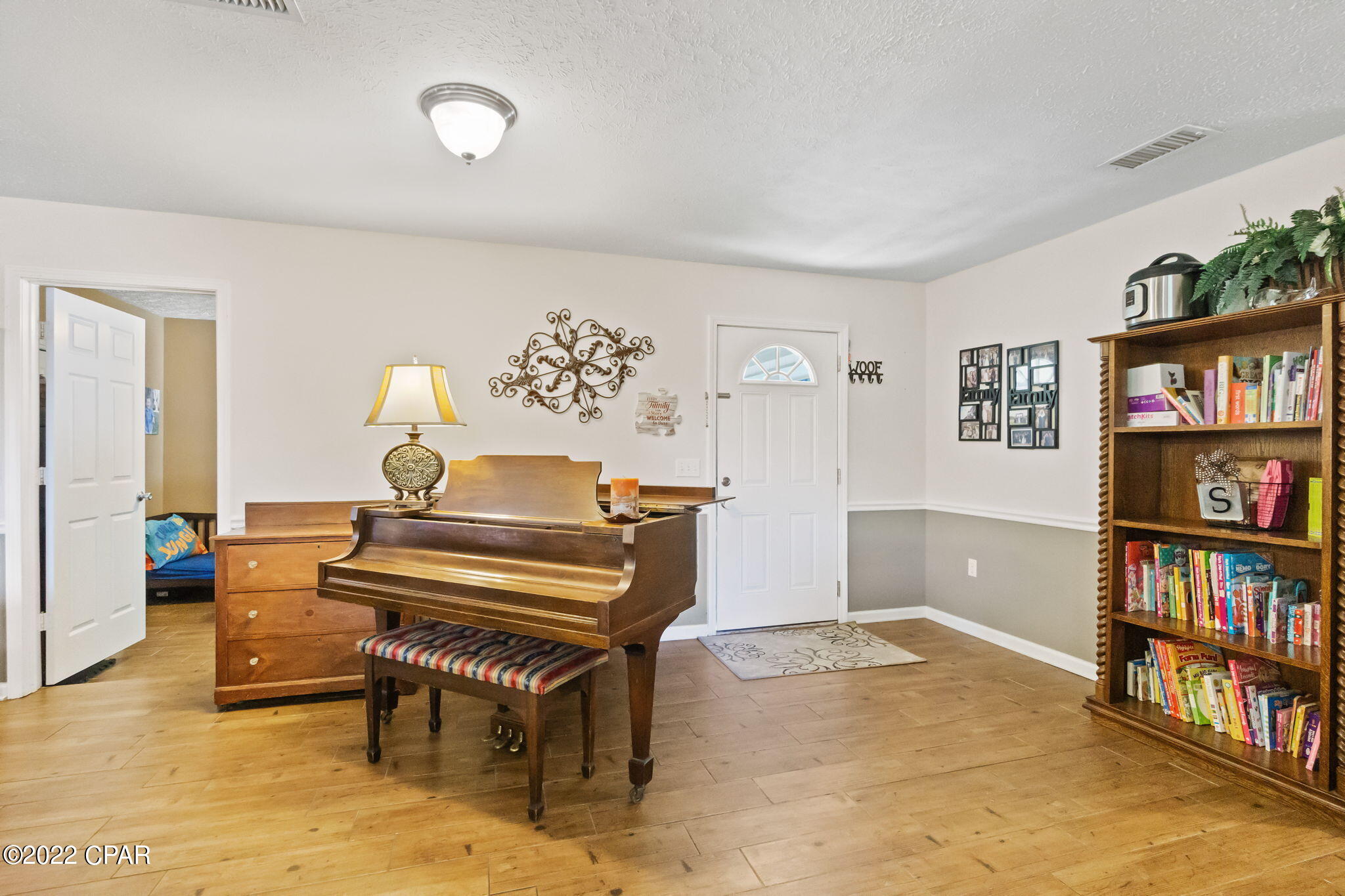 [No Recorded Subdiv] - Residential