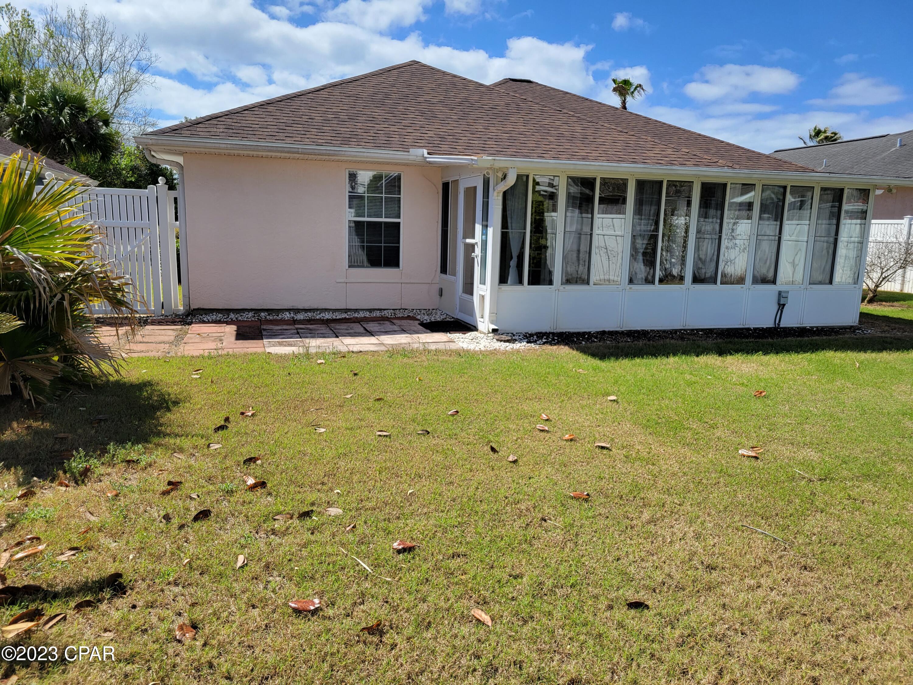 Fernwood Park - Residential Lease