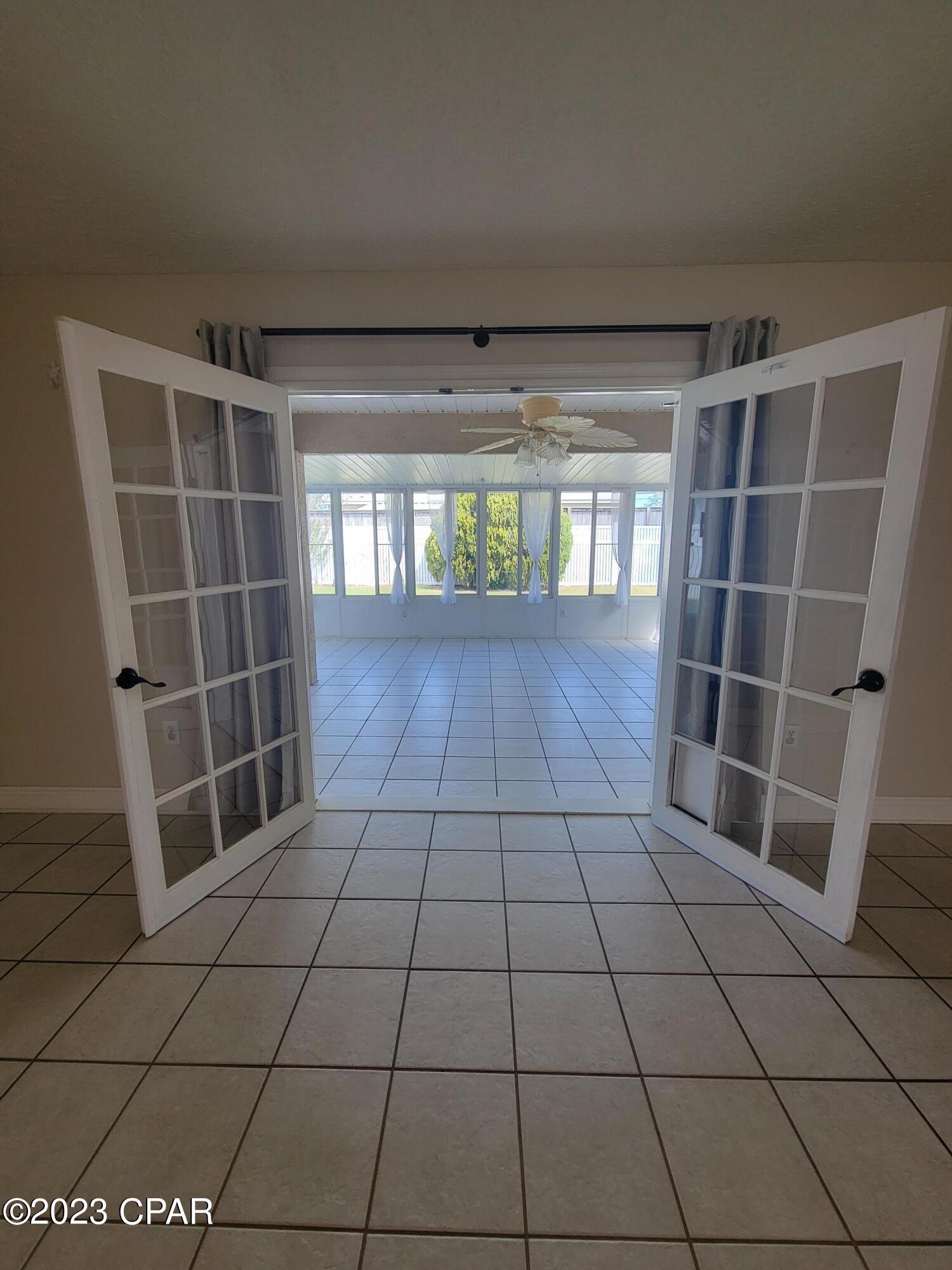 Fernwood Park - Residential Lease