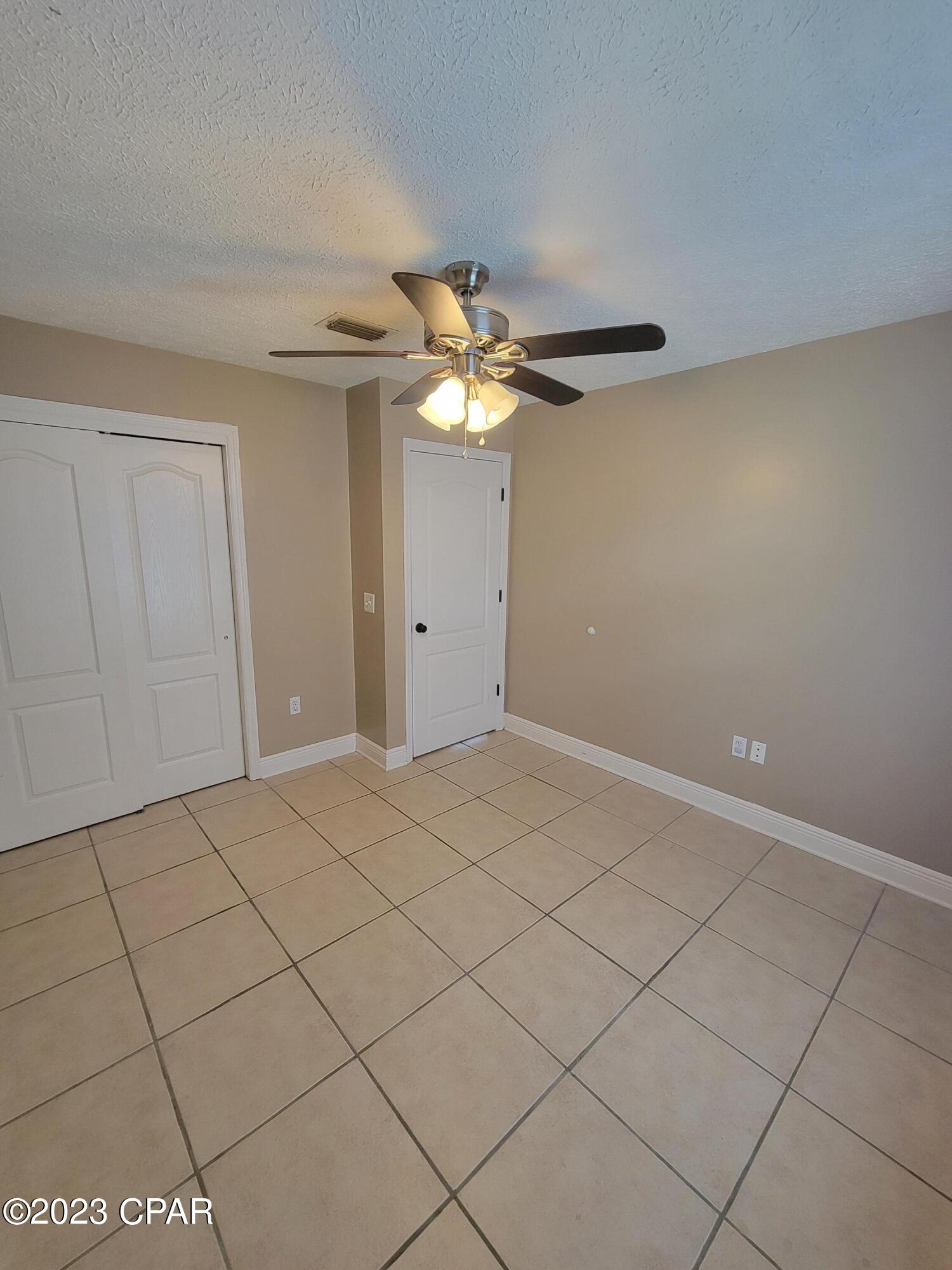 Fernwood Park - Residential Lease