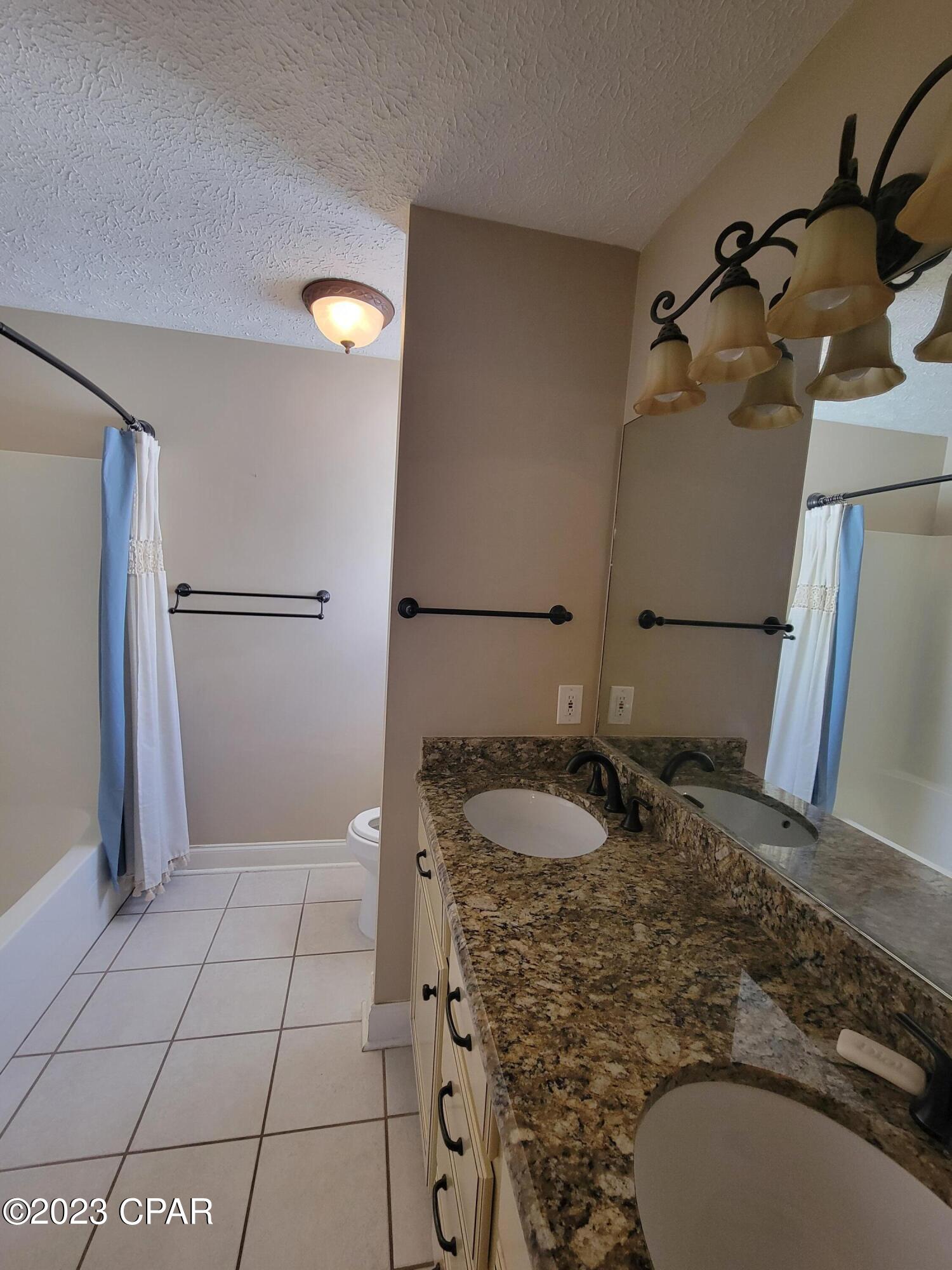 Fernwood Park - Residential Lease