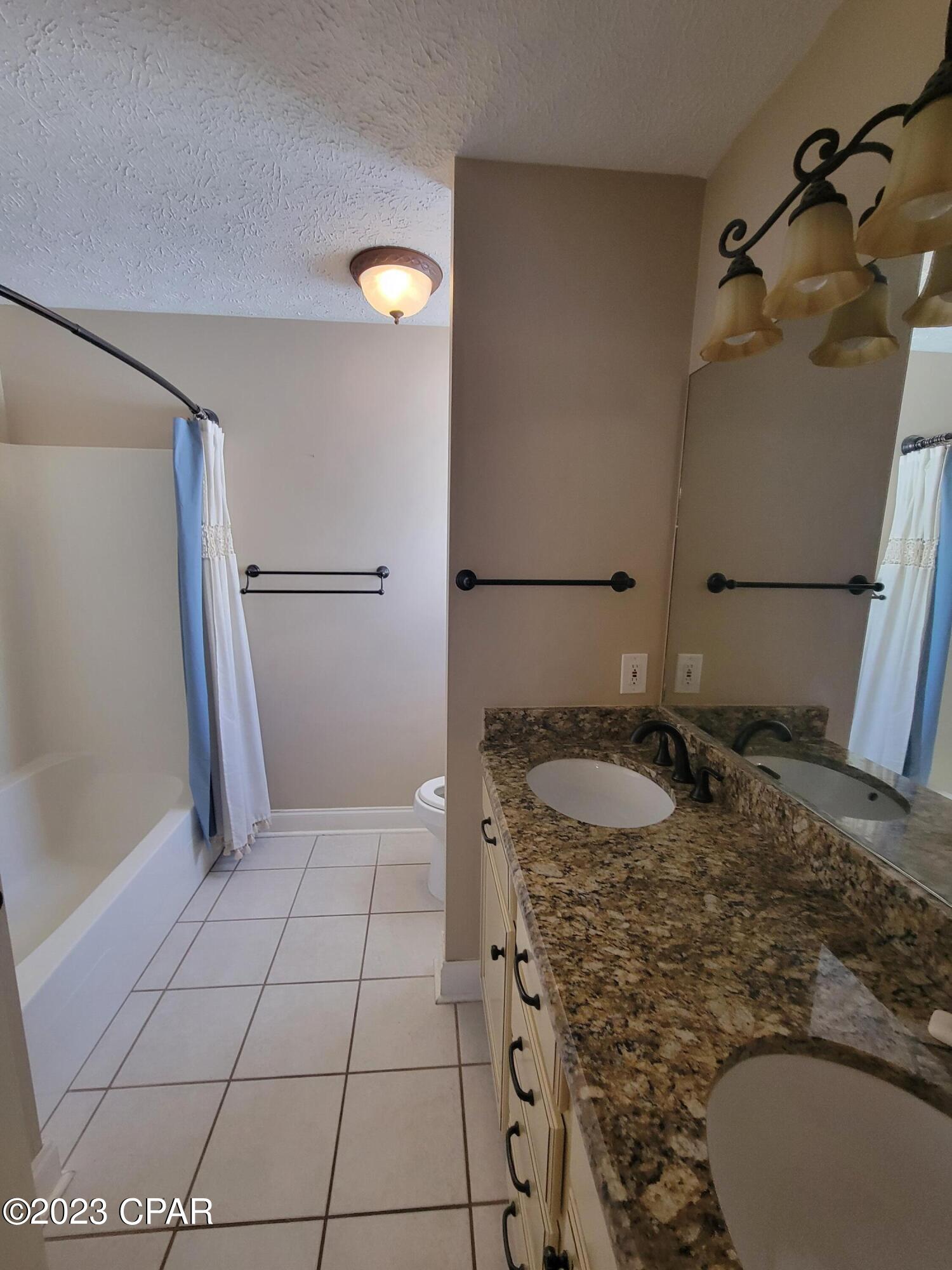 Fernwood Park - Residential Lease