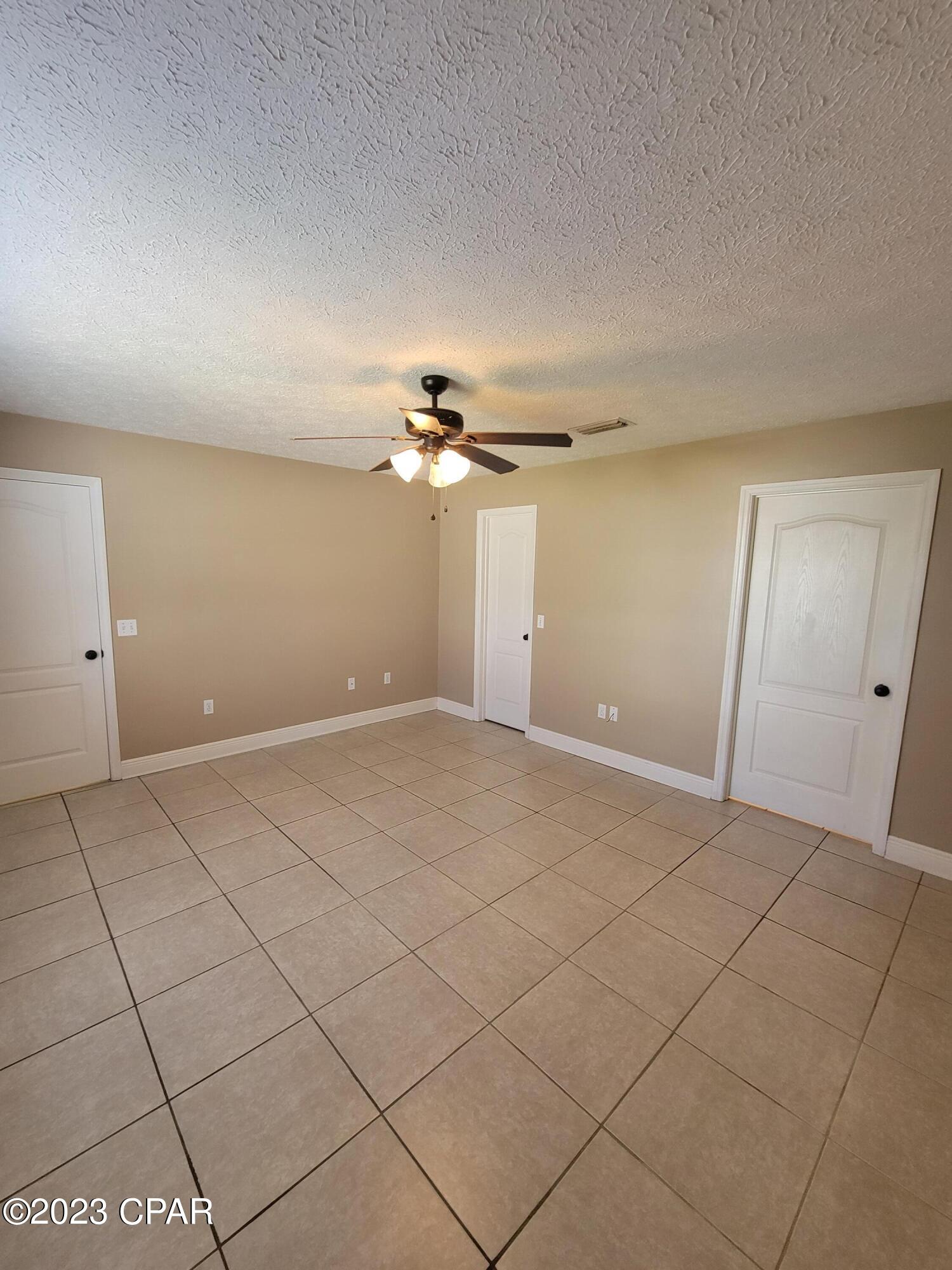 Fernwood Park - Residential Lease