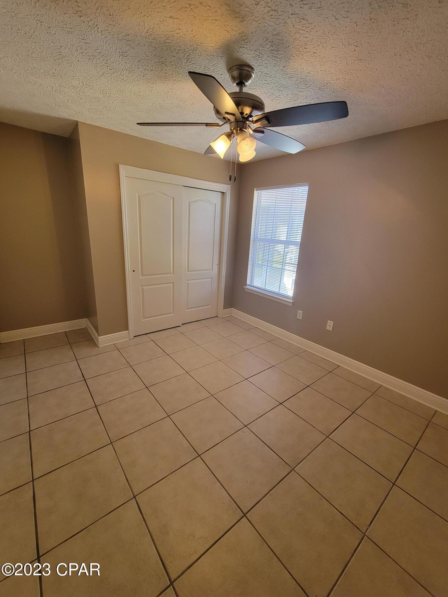 Fernwood Park - Residential Lease