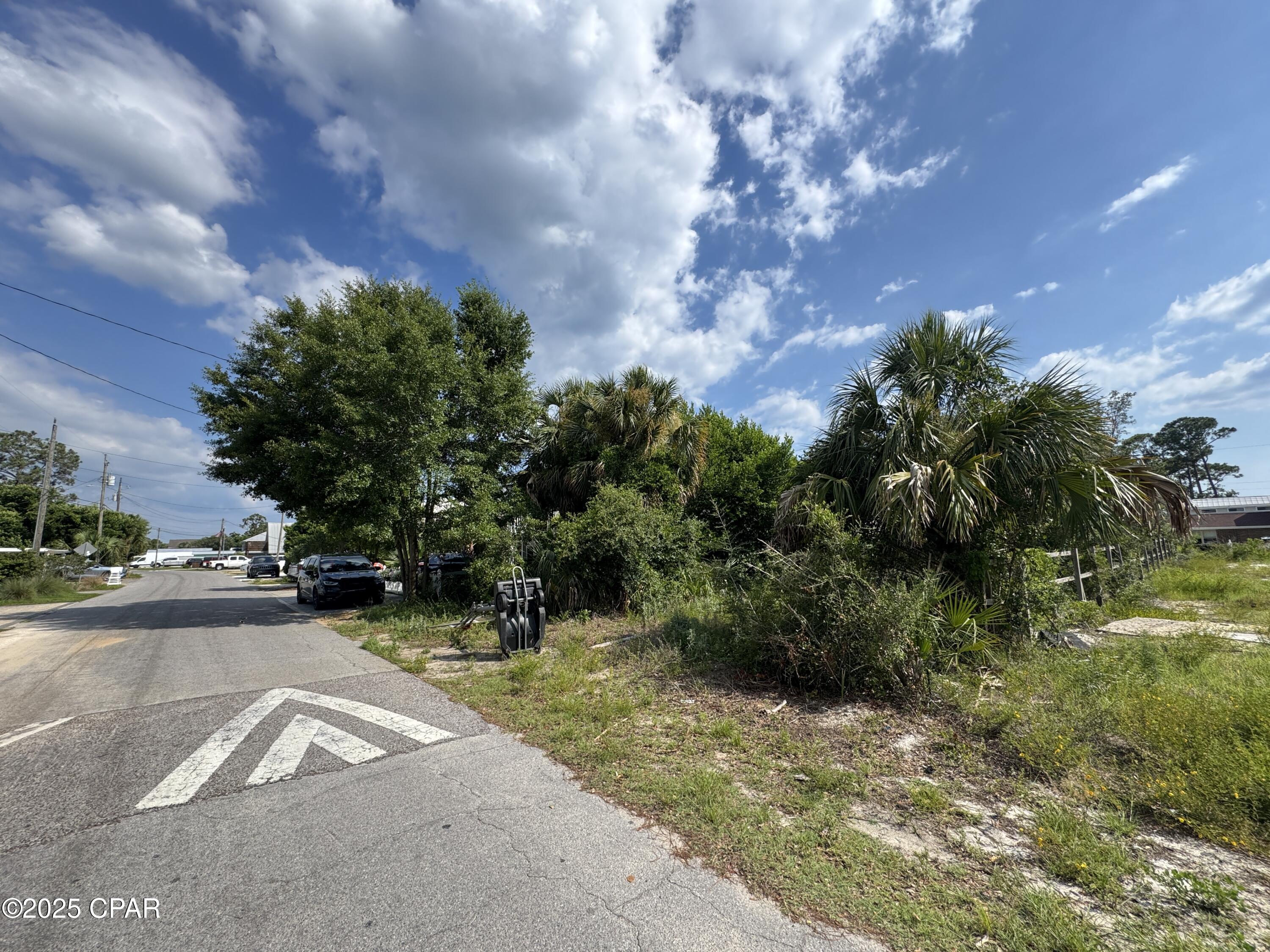 Baltimore Beach - Land