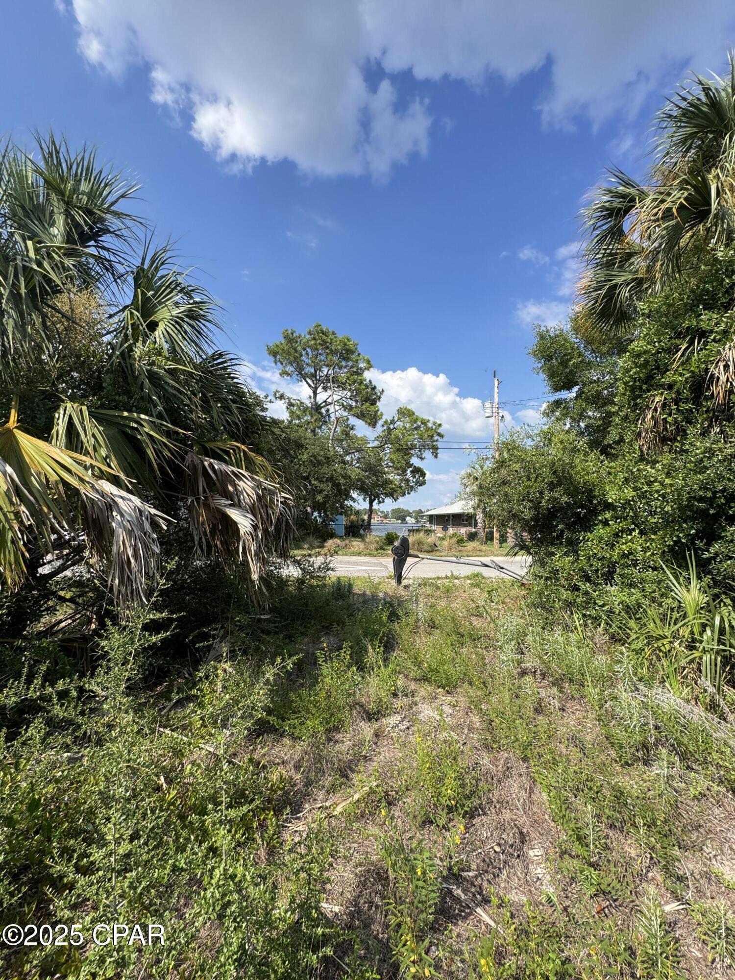 Baltimore Beach - Land