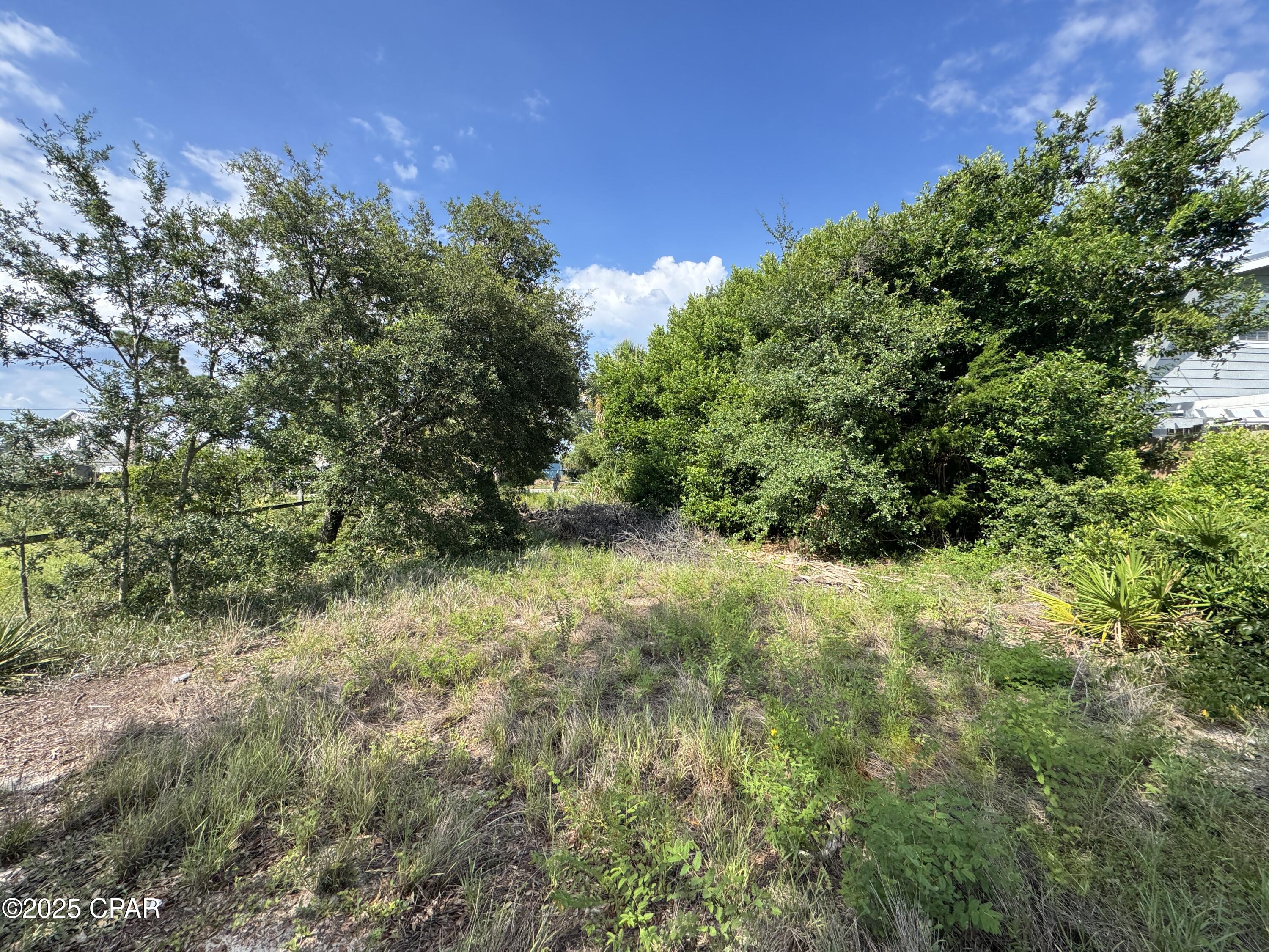 Baltimore Beach - Land