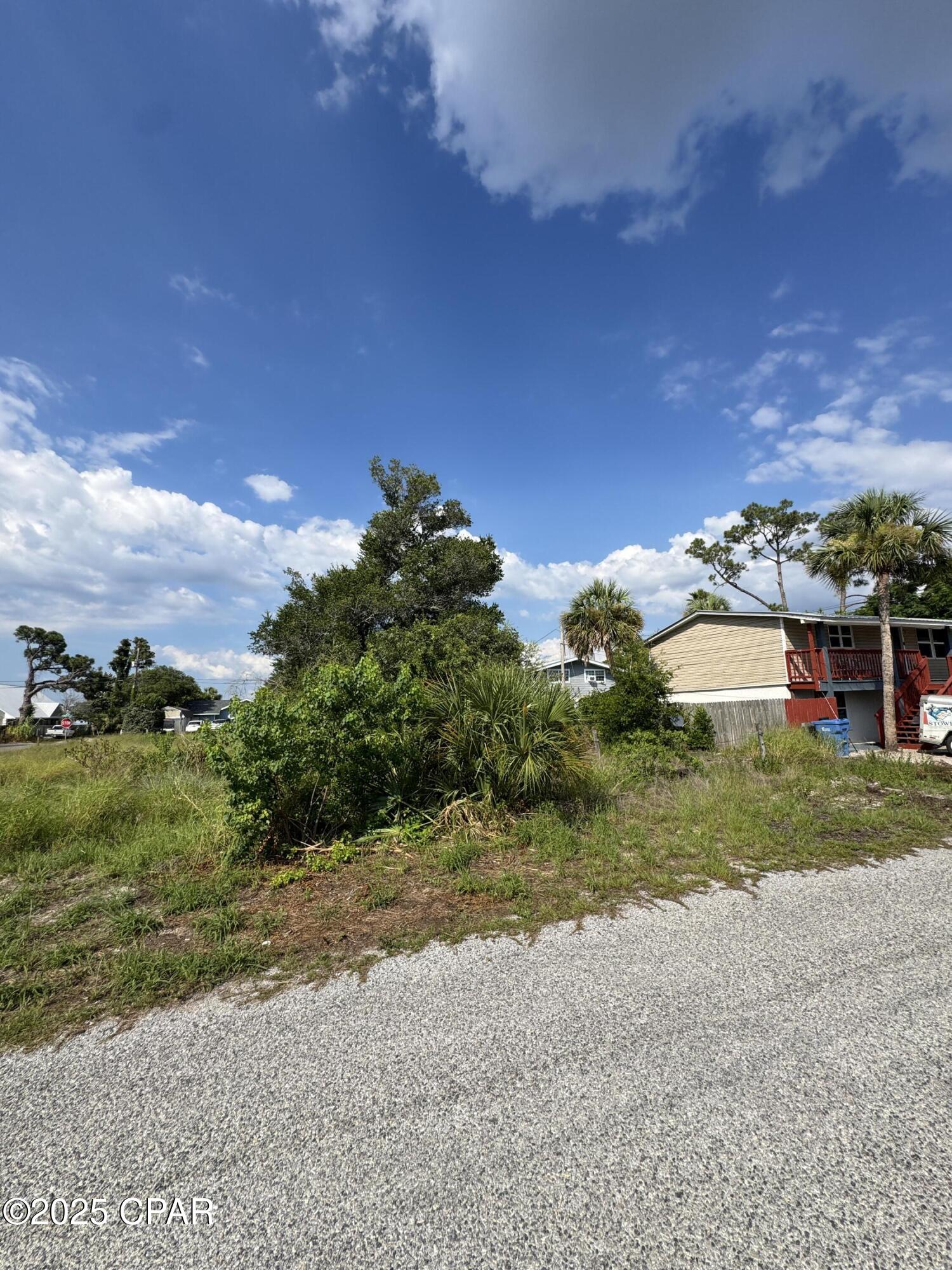 Baltimore Beach - Land