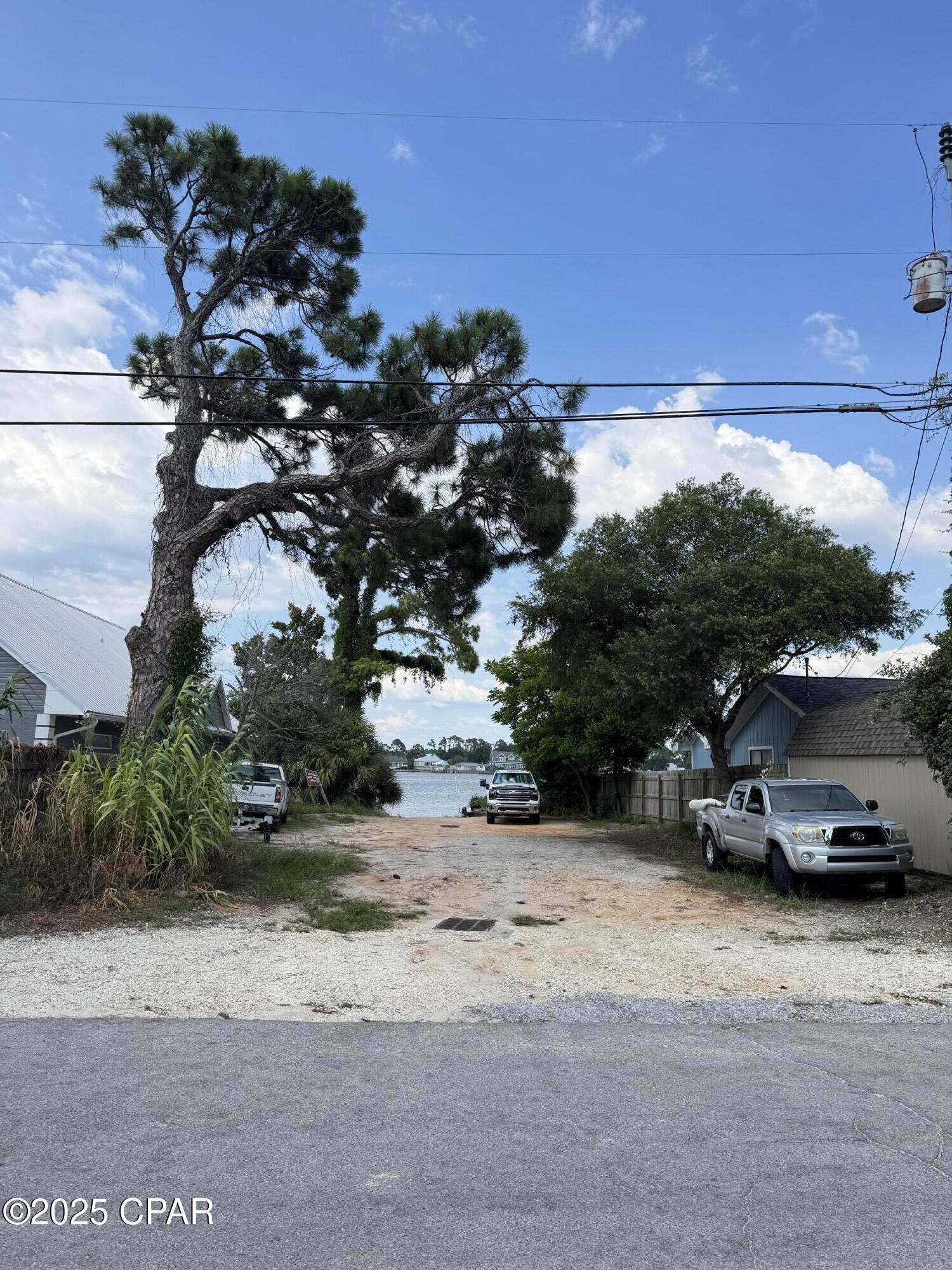 Baltimore Beach - Land