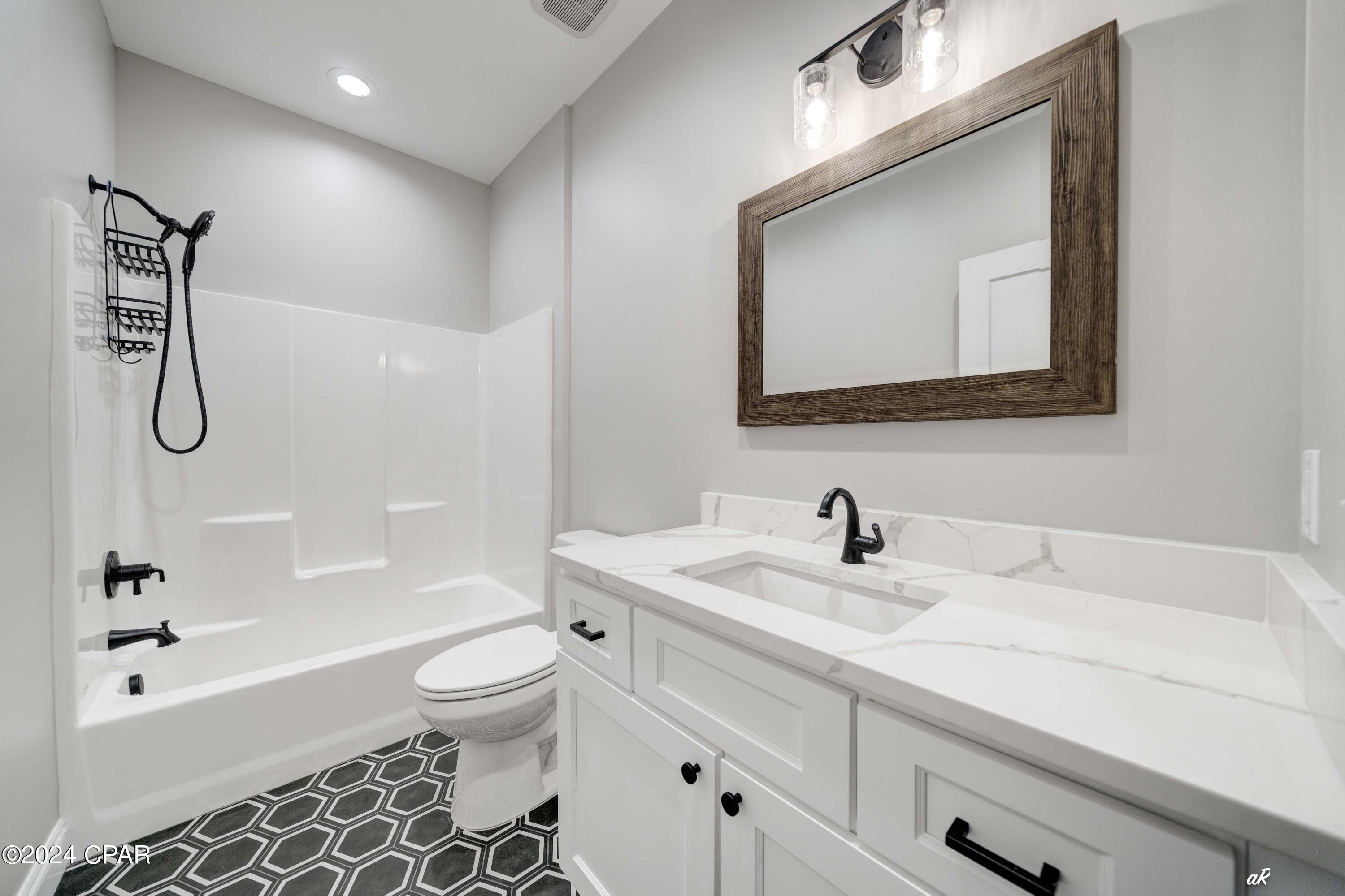 [No Recorded Subdiv] - Residential Lease