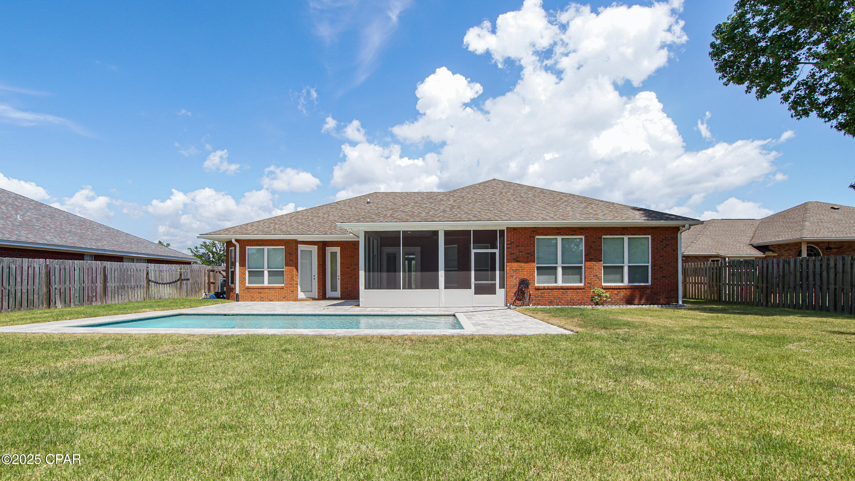 Huntington Ridge - Residential