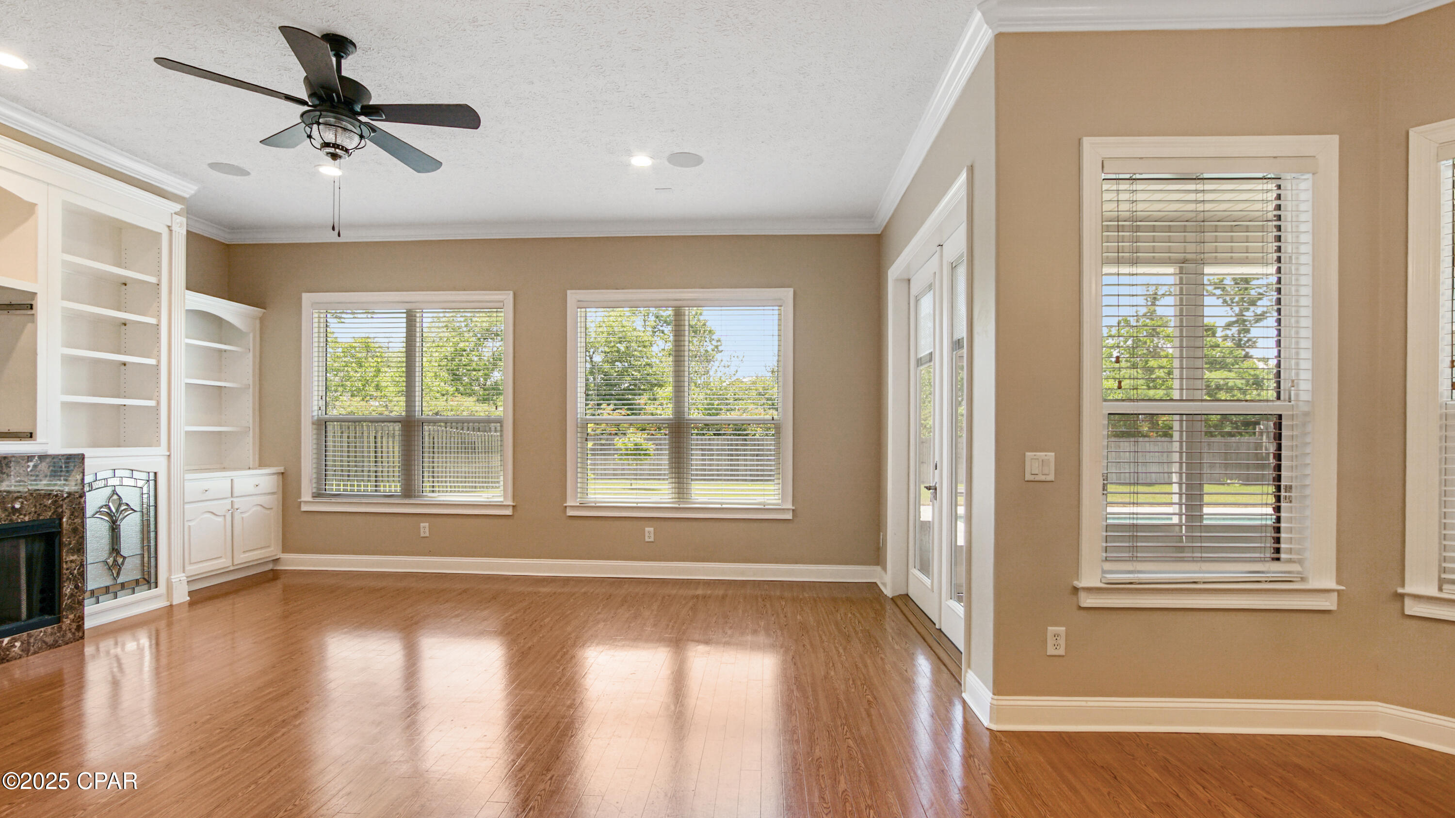 Huntington Ridge - Residential