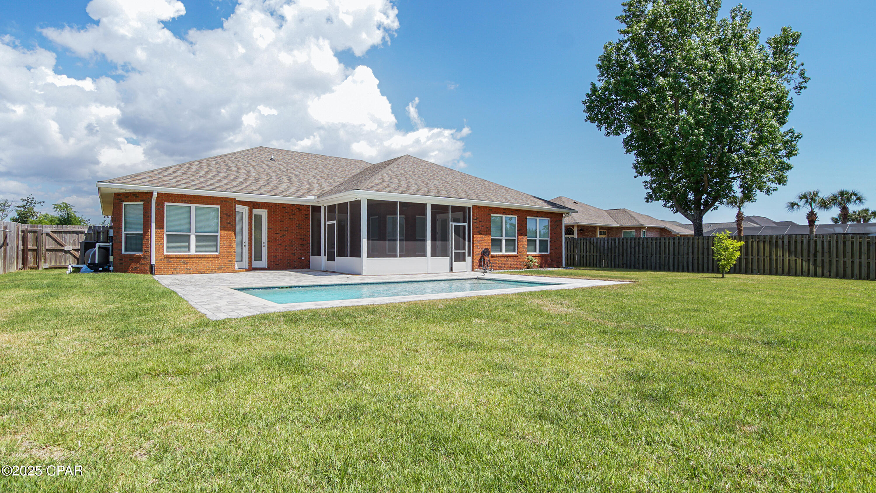 Huntington Ridge - Residential