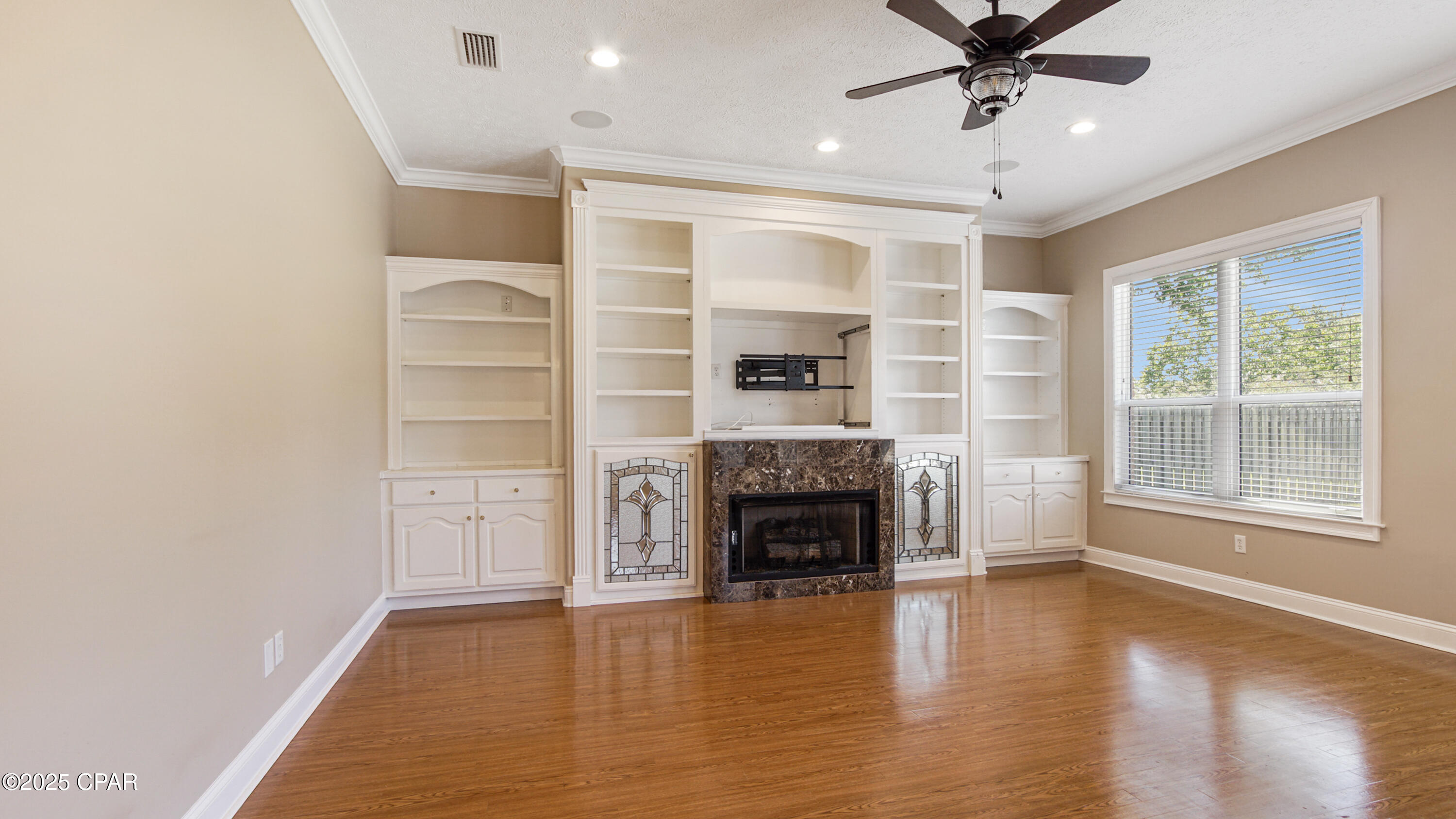 Huntington Ridge - Residential