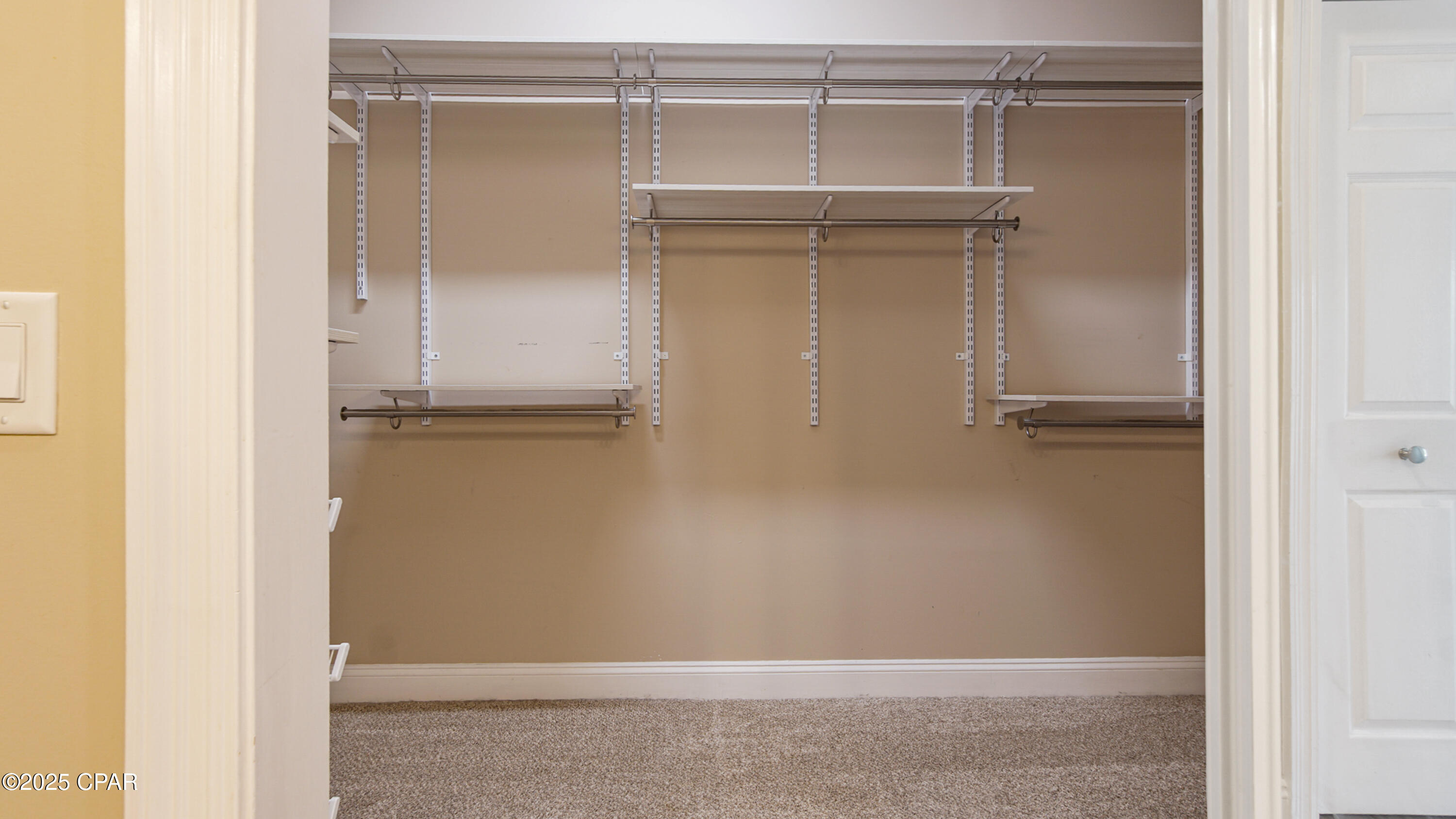 Huntington Ridge - Residential