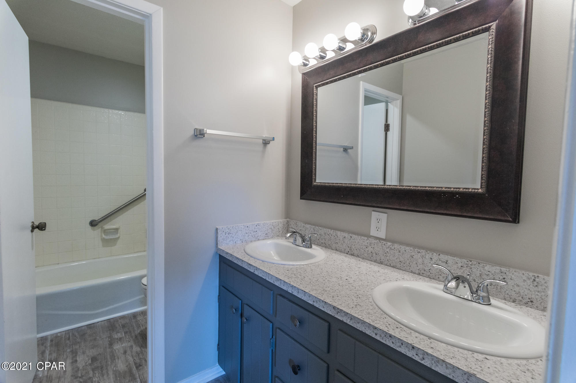 Derby Woods - Residential