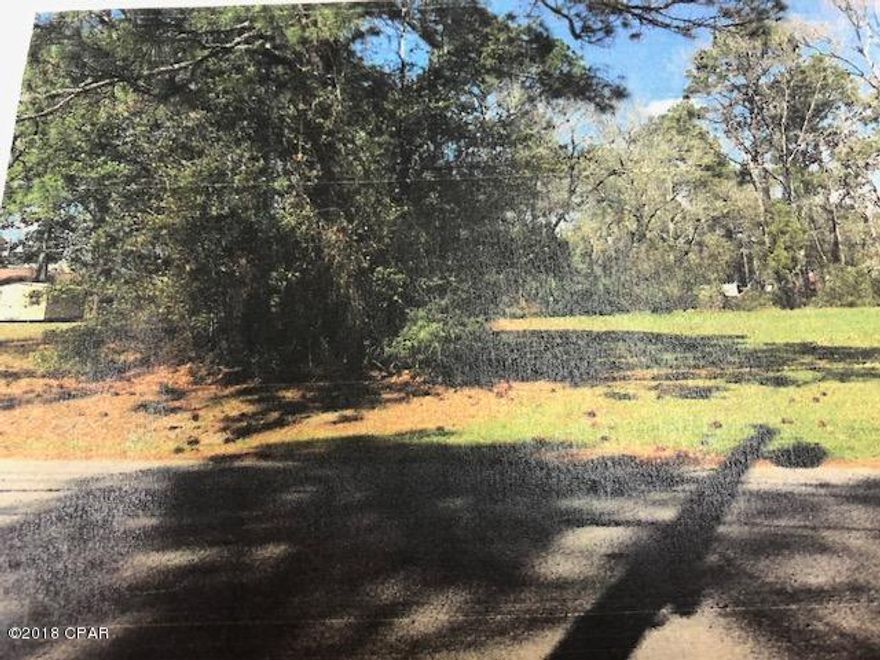 Great lot in the heart of Lynn Haven, perfect for building a nice house. All ages, sizes including sq. ft. are approximate measure if important.