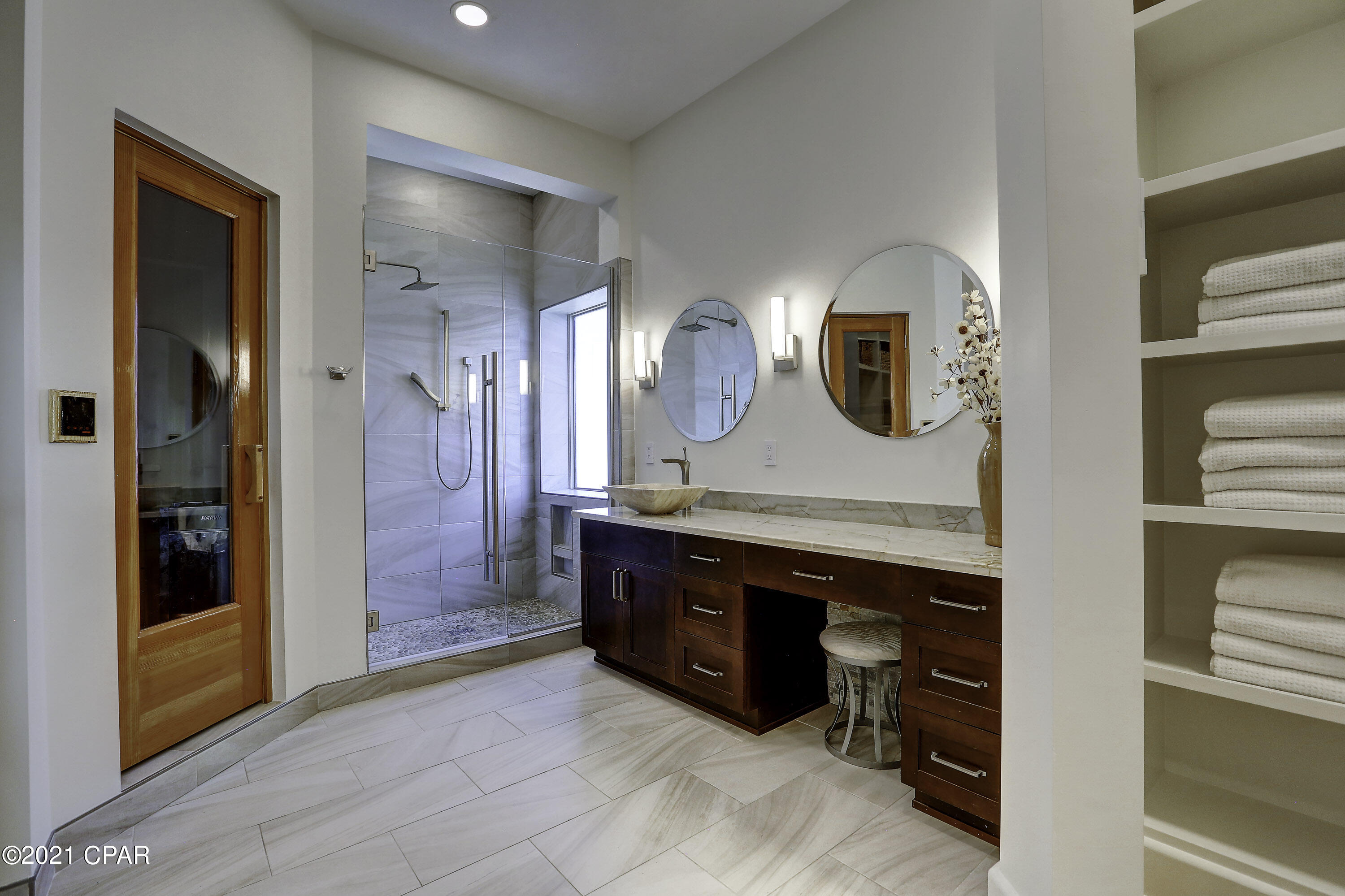 Venetian Villa - Residential